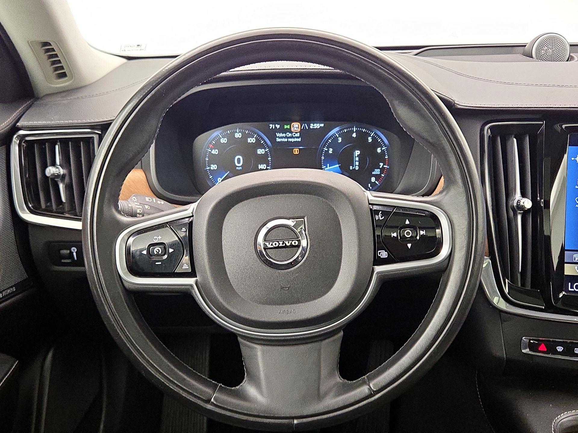 Thumbnail: 2018 Volvo S90 - 10