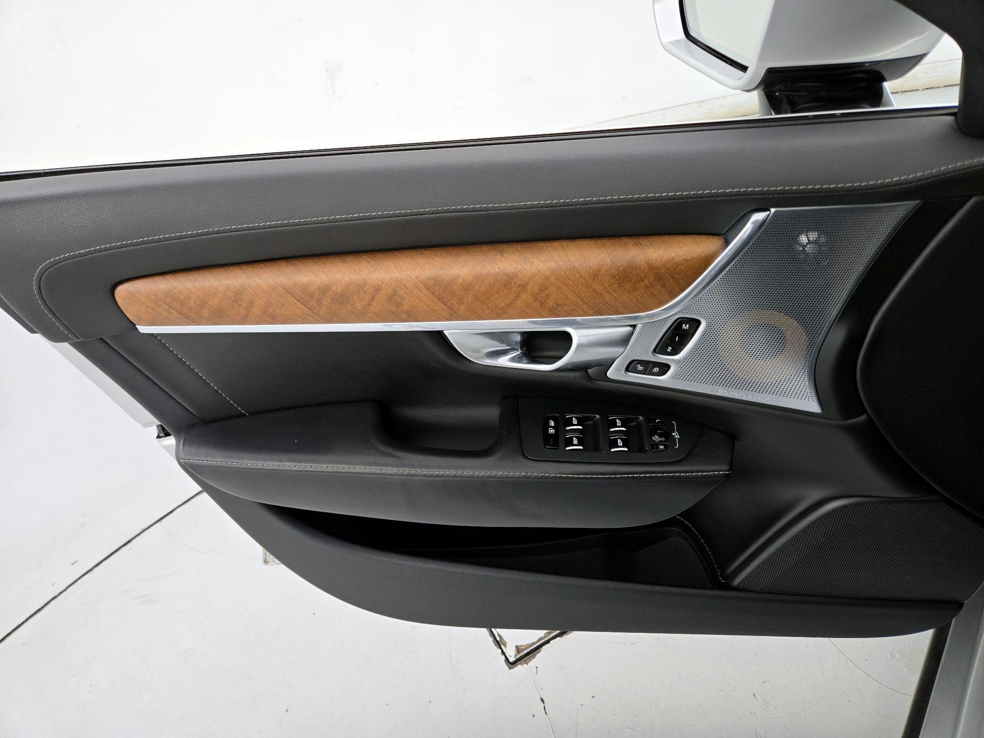 Thumbnail: 2018 Volvo S90 - 12