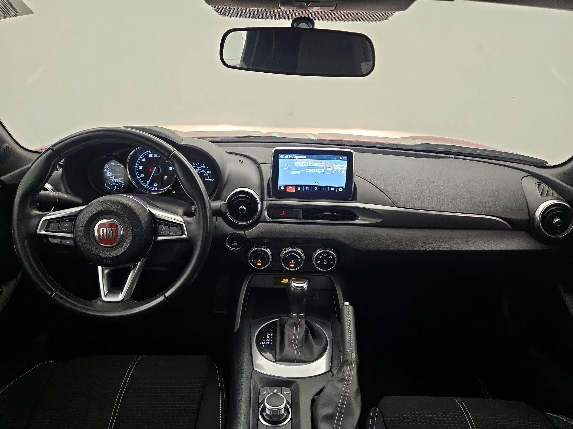 Thumbnail: 2019 Fiat 124 Spider - 9