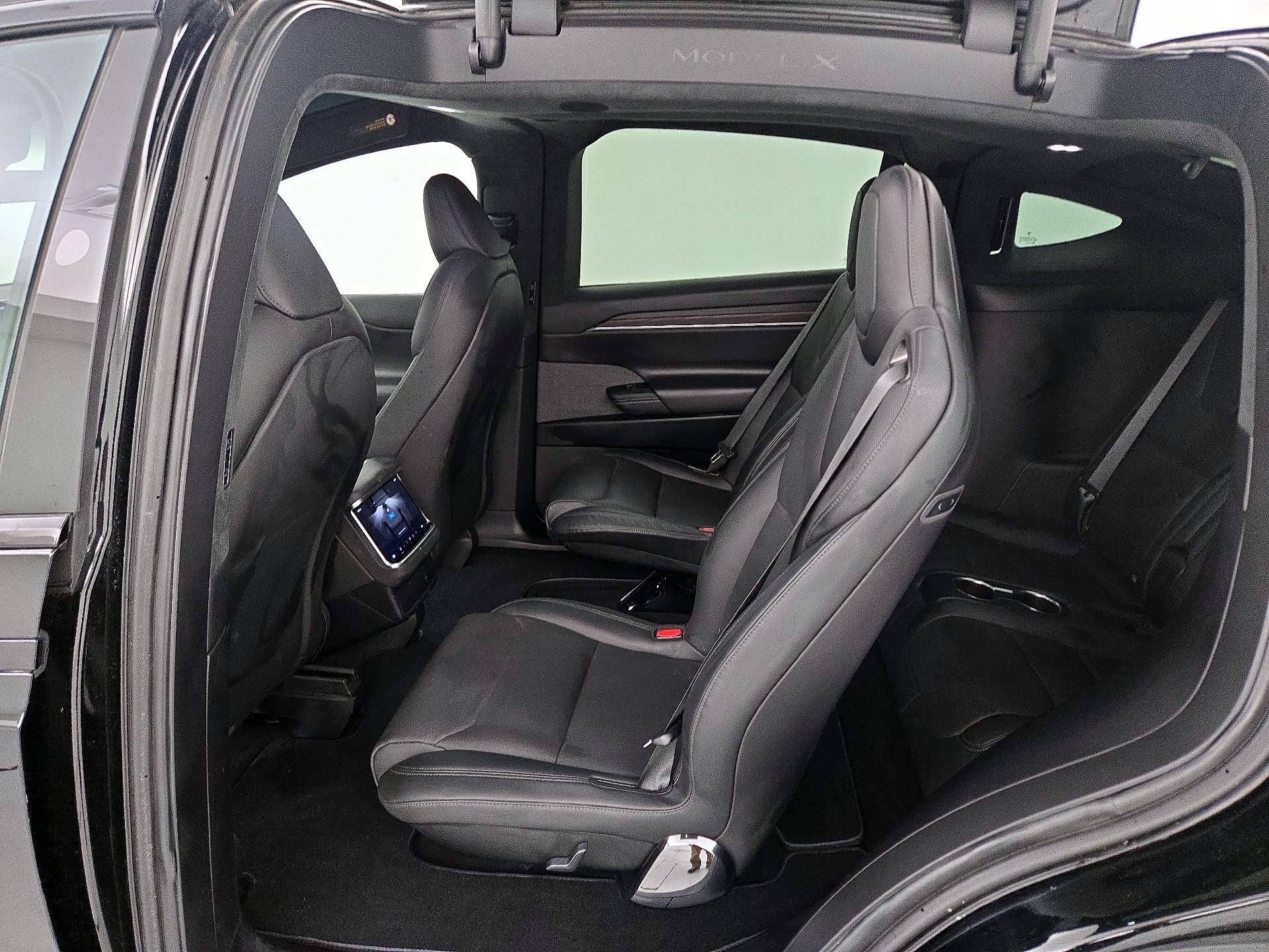 Thumbnail: 2024 Tesla Model X - 19