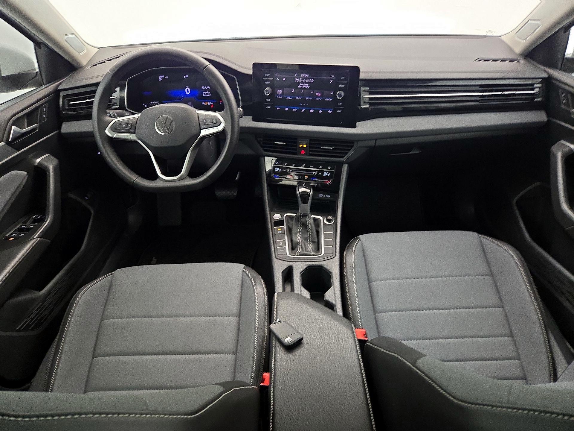 Thumbnail: 2025 Volkswagen Jetta - 9