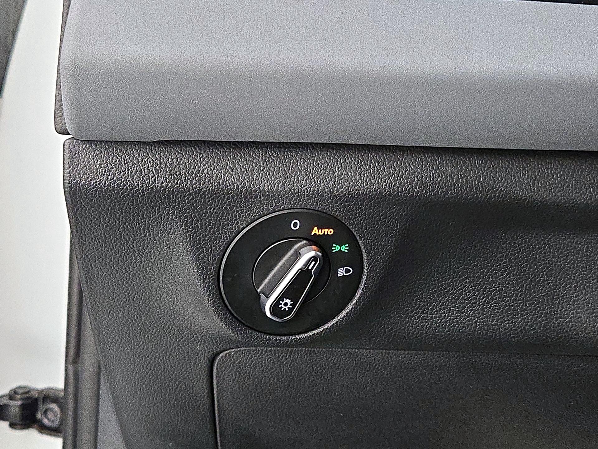 Thumbnail: 2025 Volkswagen Jetta - 13