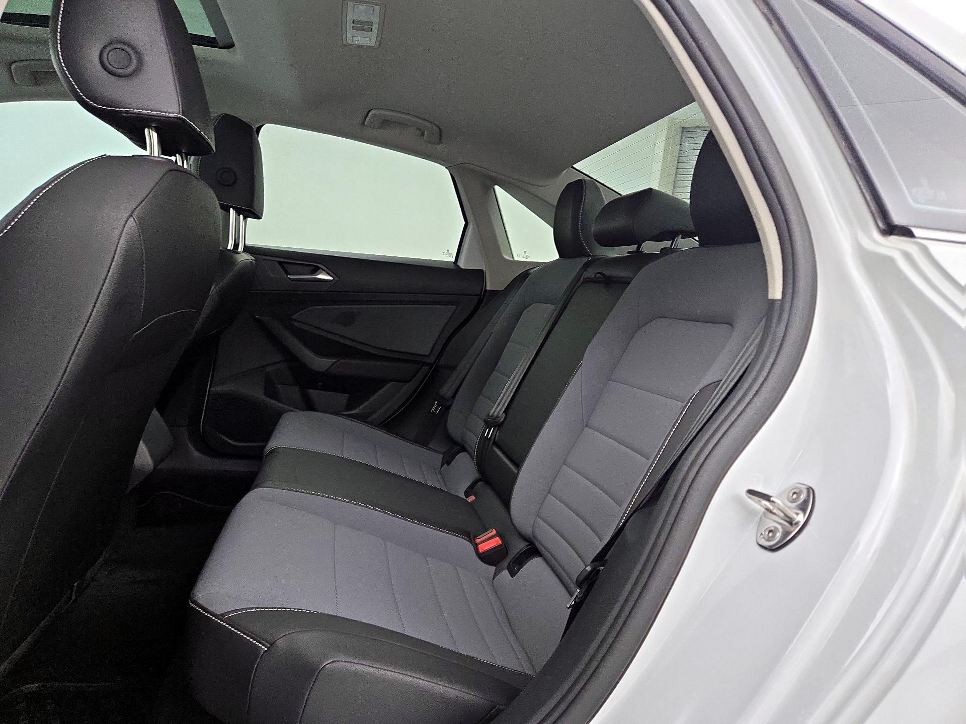 Thumbnail: 2025 Volkswagen Jetta - 20