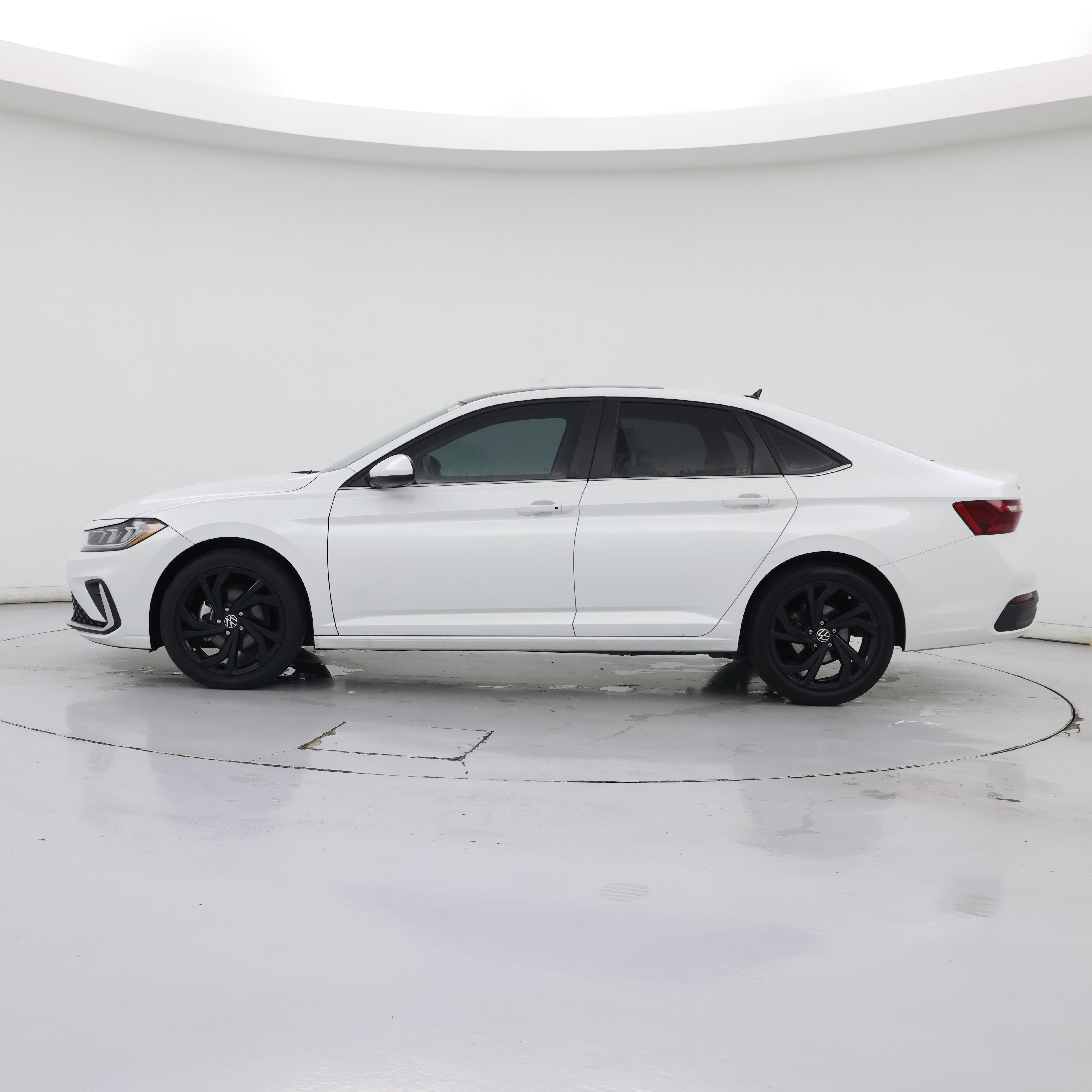 Thumbnail: 2025 Volkswagen Jetta - 3