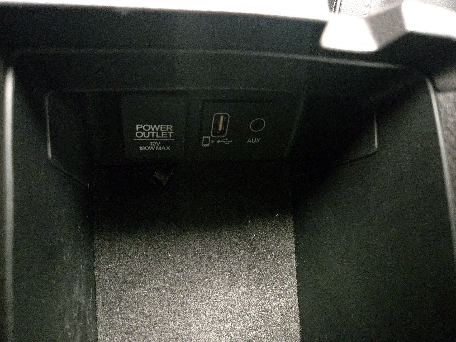 Thumbnail: 2019 Acura ILX - 18