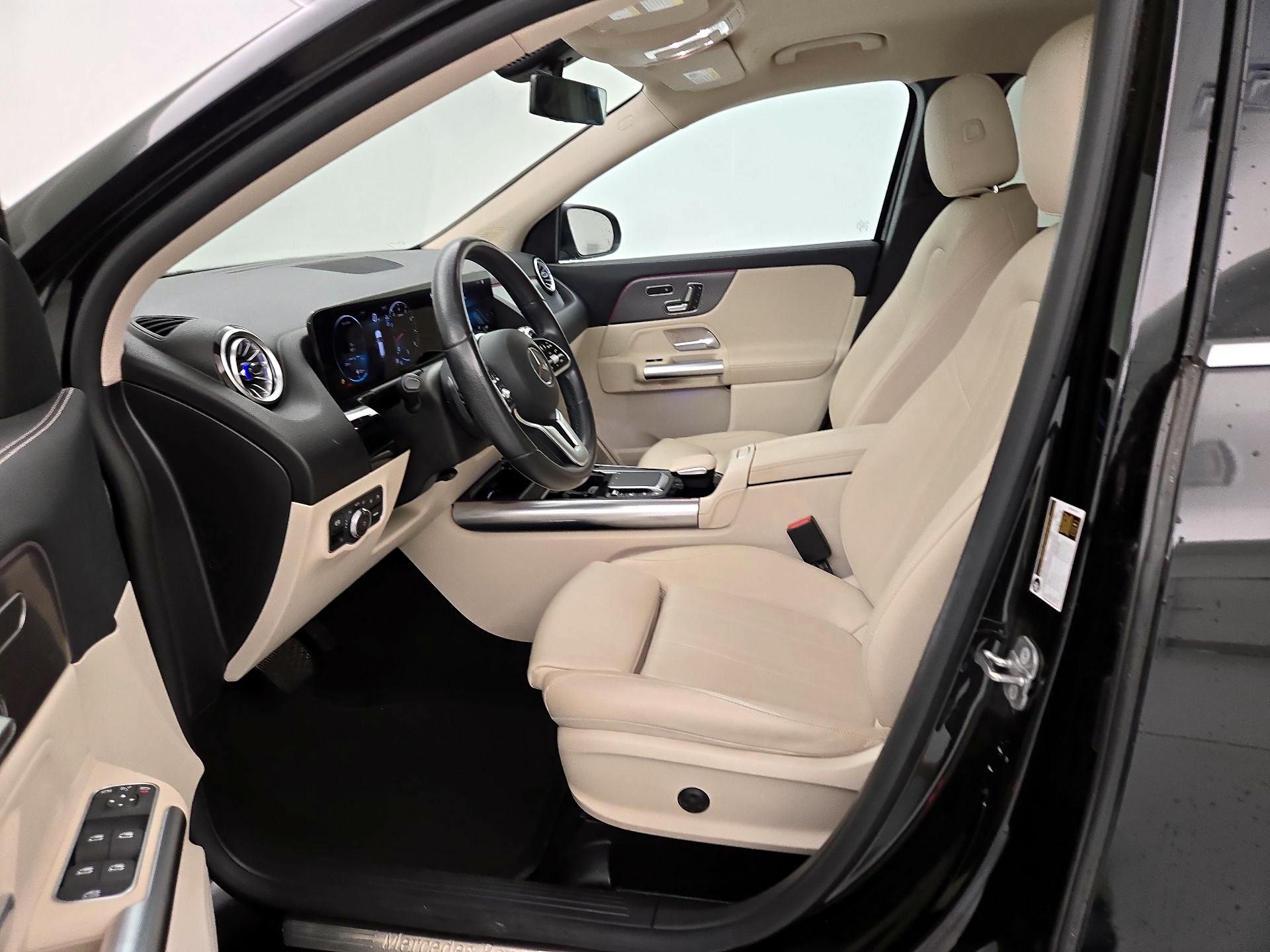 Thumbnail: 2023 Mercedes-Benz GLA - 11