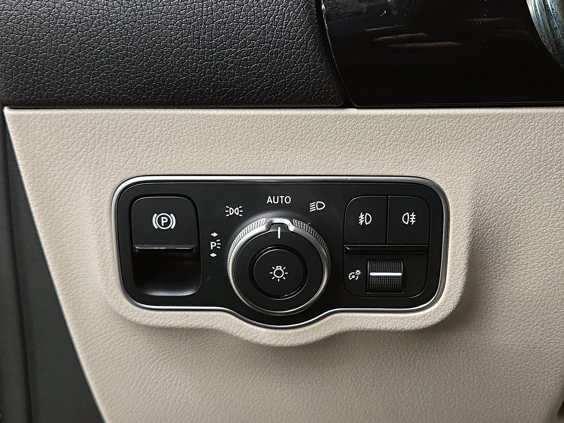 Thumbnail: 2023 Mercedes-Benz GLA - 13