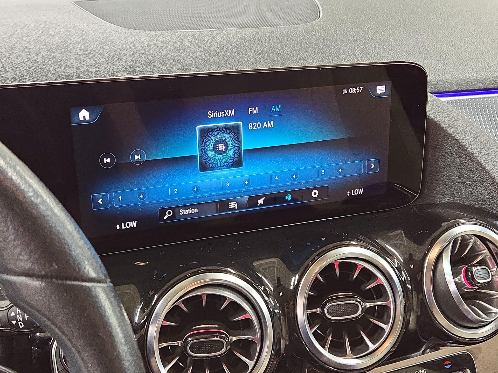 Thumbnail: 2023 Mercedes-Benz GLA - 15