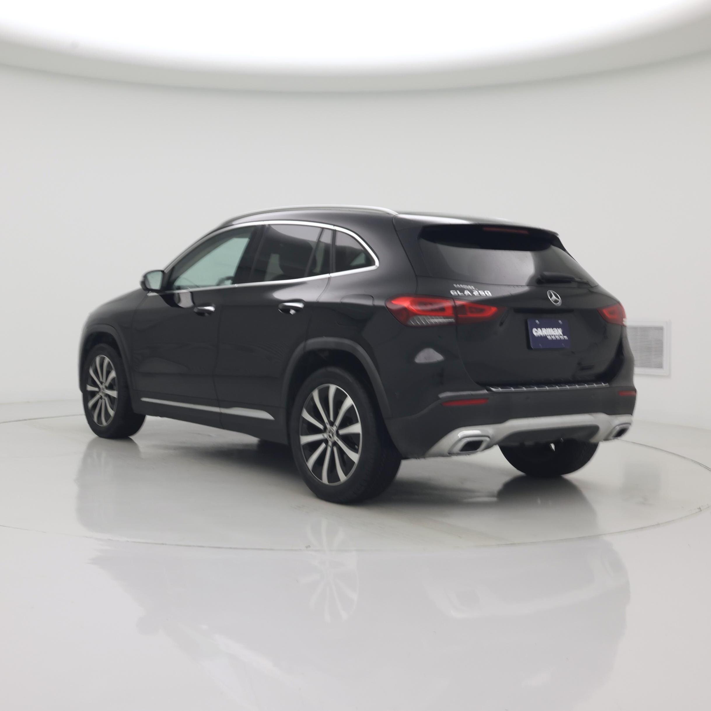 Thumbnail: 2023 Mercedes-Benz GLA - 2