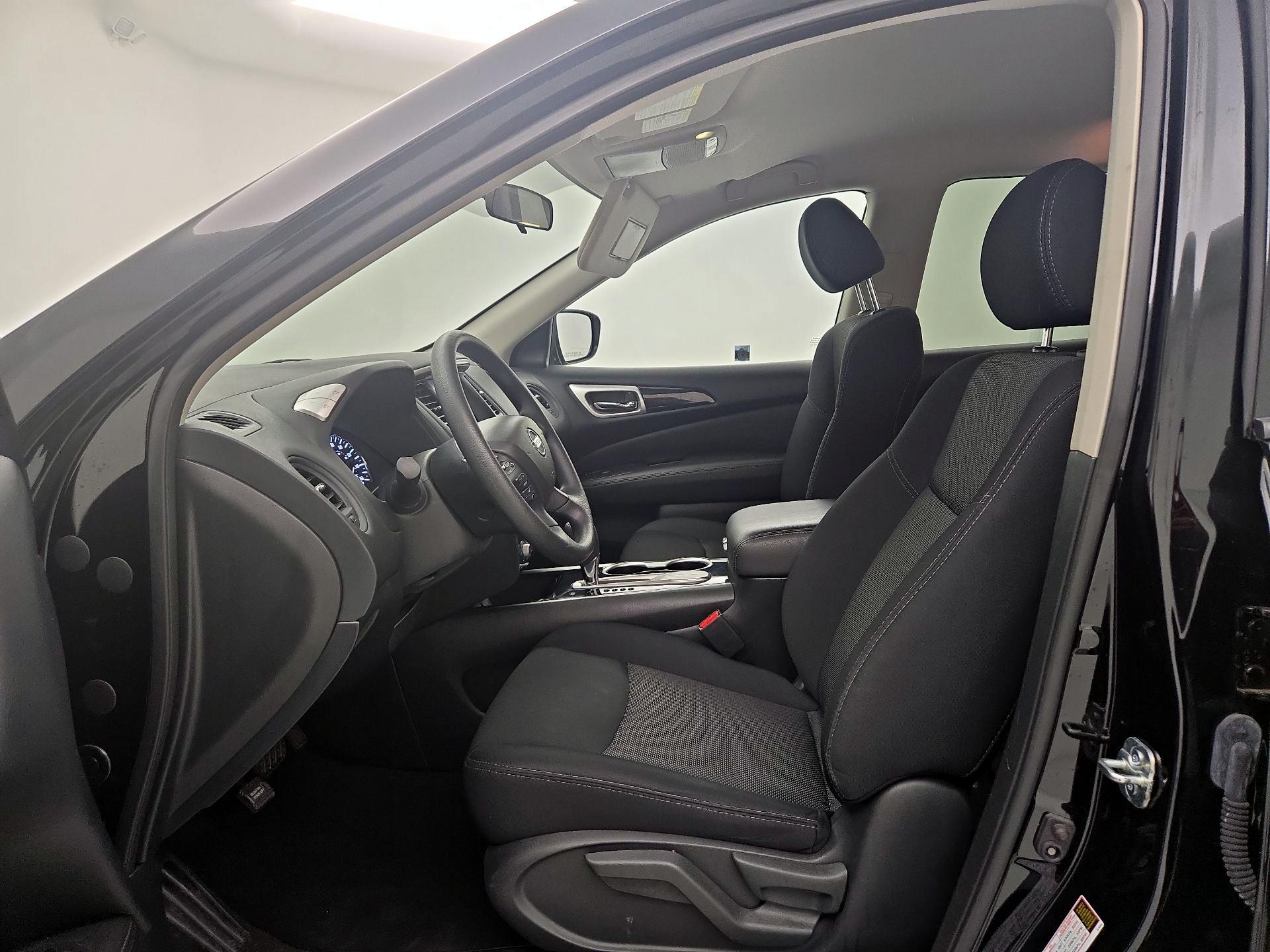 Thumbnail: 2020 Nissan Pathfinder - 11