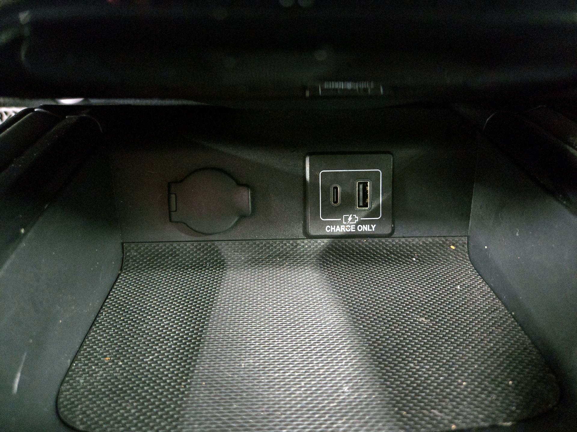 Thumbnail: 2020 Nissan Pathfinder - 18