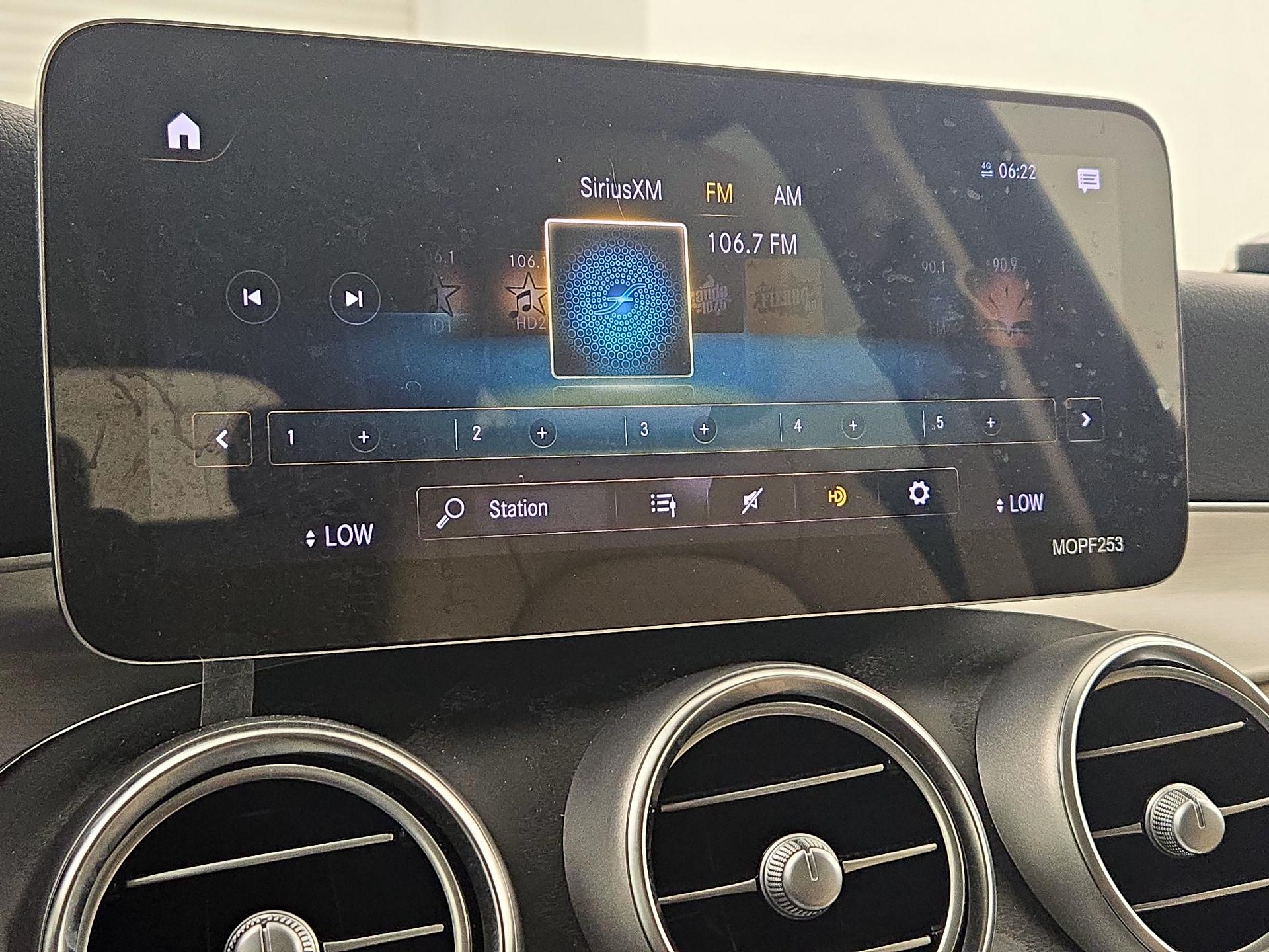 Thumbnail: 2022 Mercedes-Benz GLC - 15