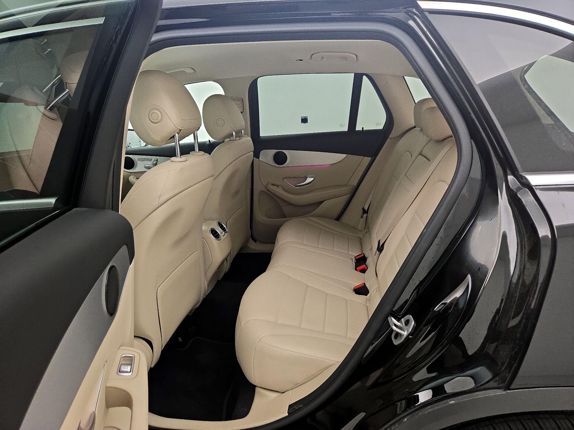 Thumbnail: 2022 Mercedes-Benz GLC - 19