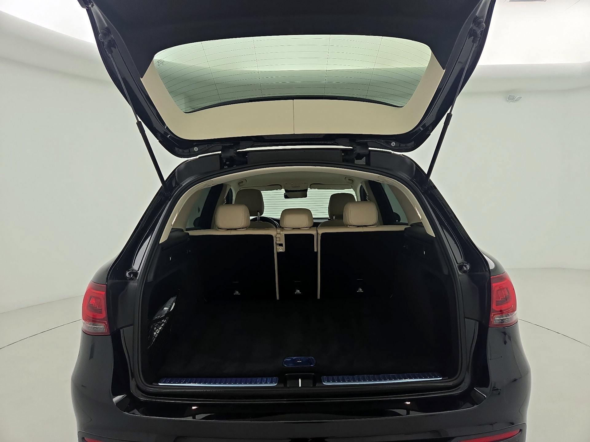 Thumbnail: 2022 Mercedes-Benz GLC - 20