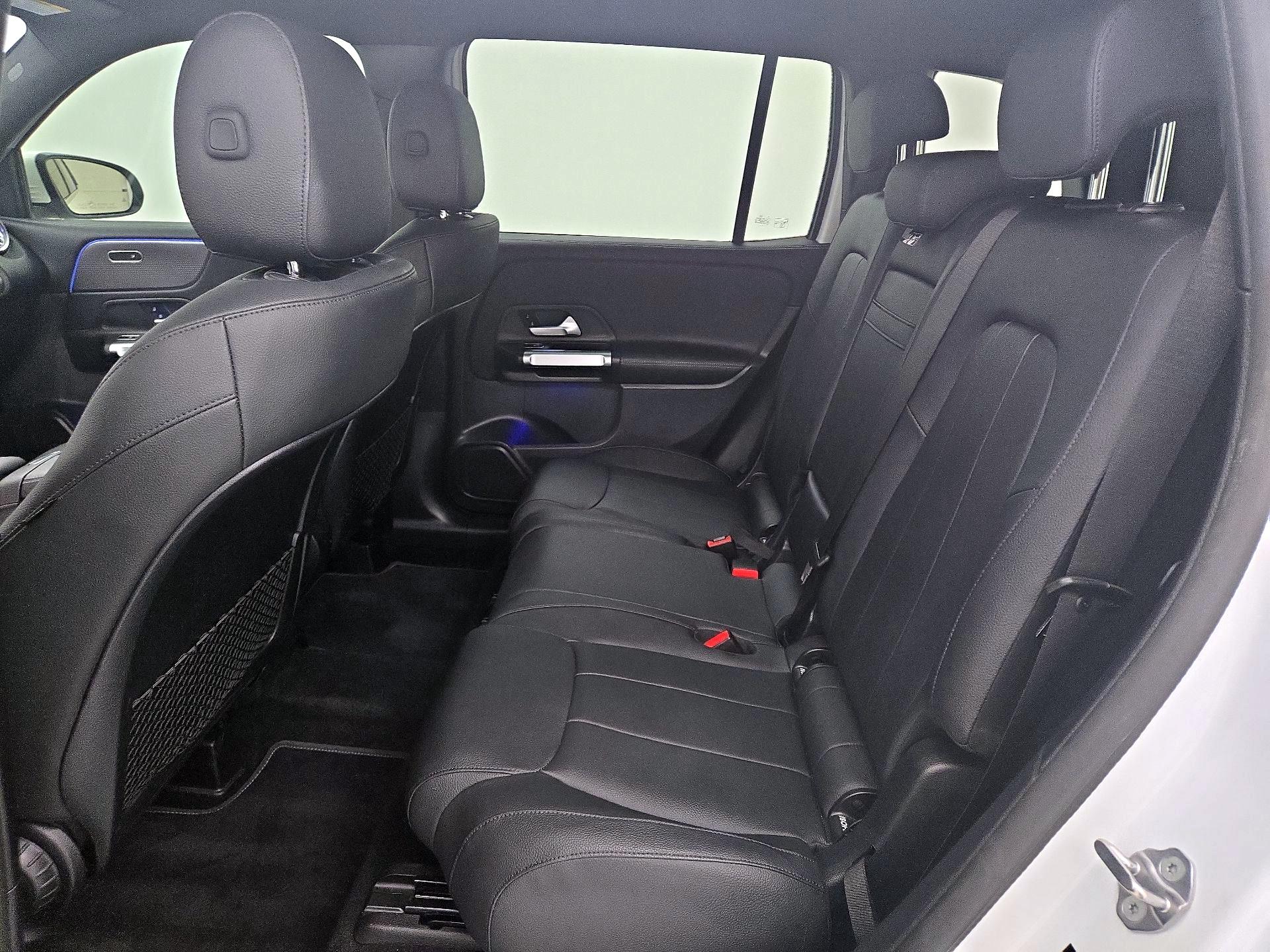 Thumbnail: 2022 Mercedes-Benz GLB - 19