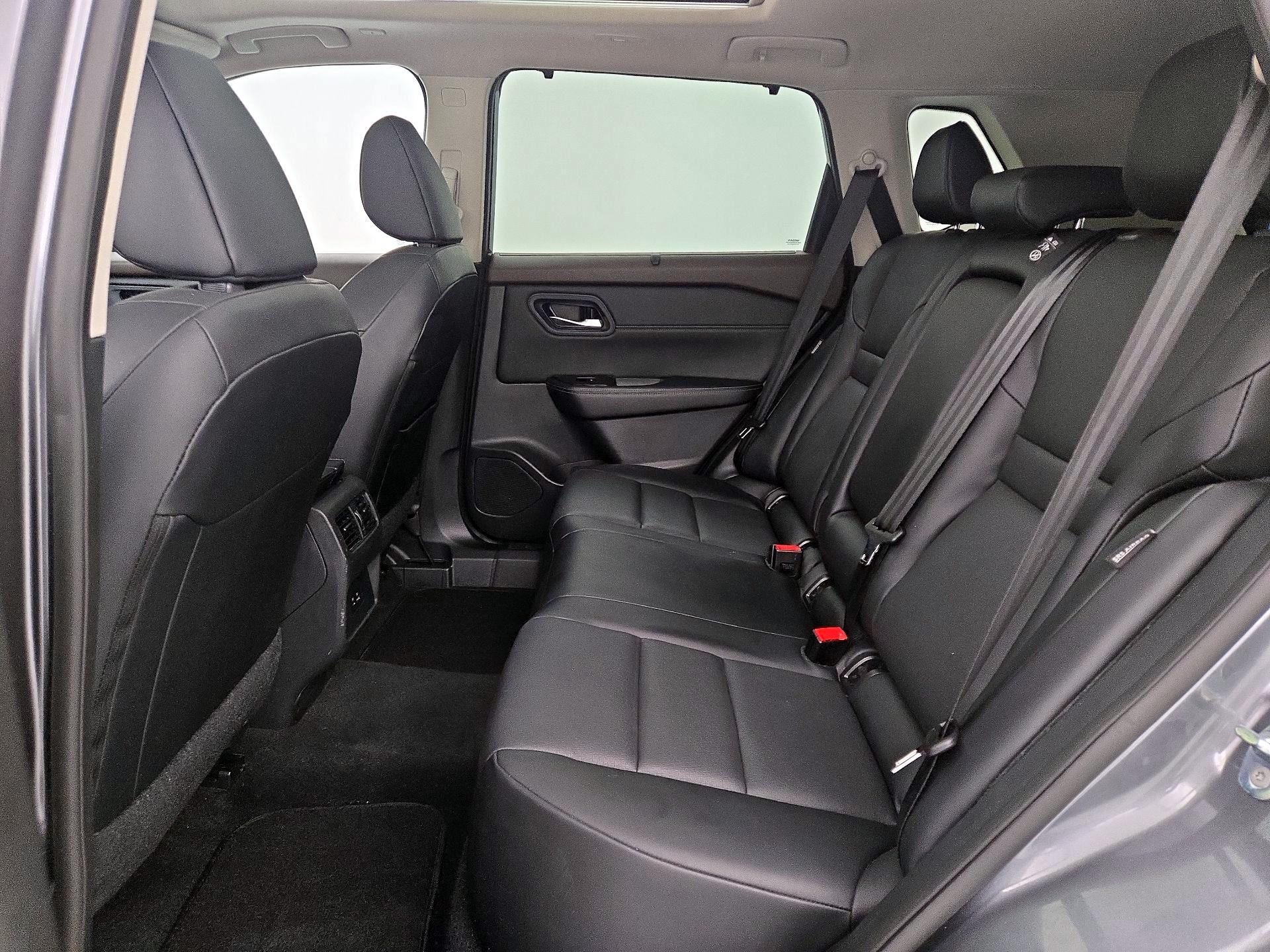 Thumbnail: 2023 Nissan Rogue - 19