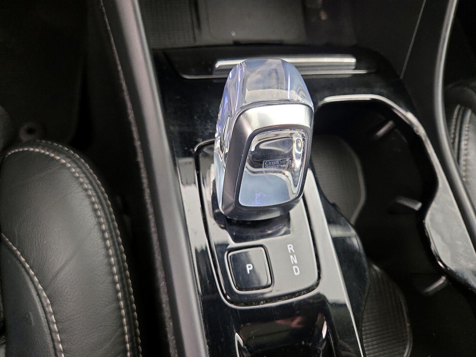 2023 Volvo XC40 Ultimate - Photo 17