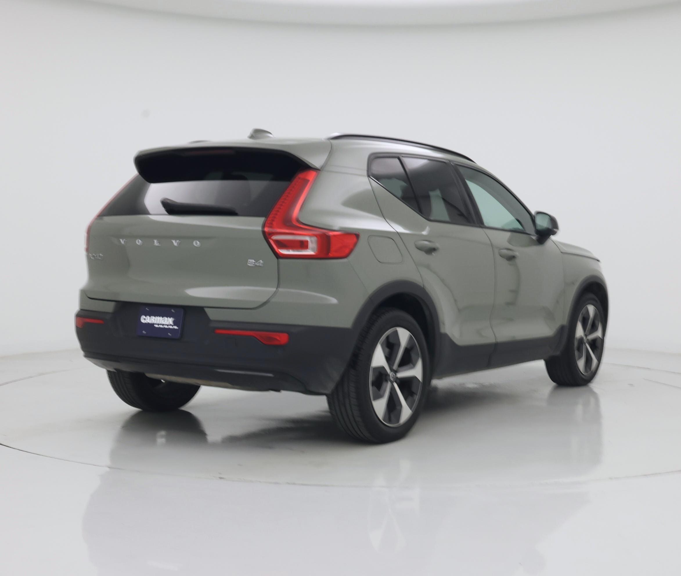 Thumbnail: 2023 Volvo XC40 - 8