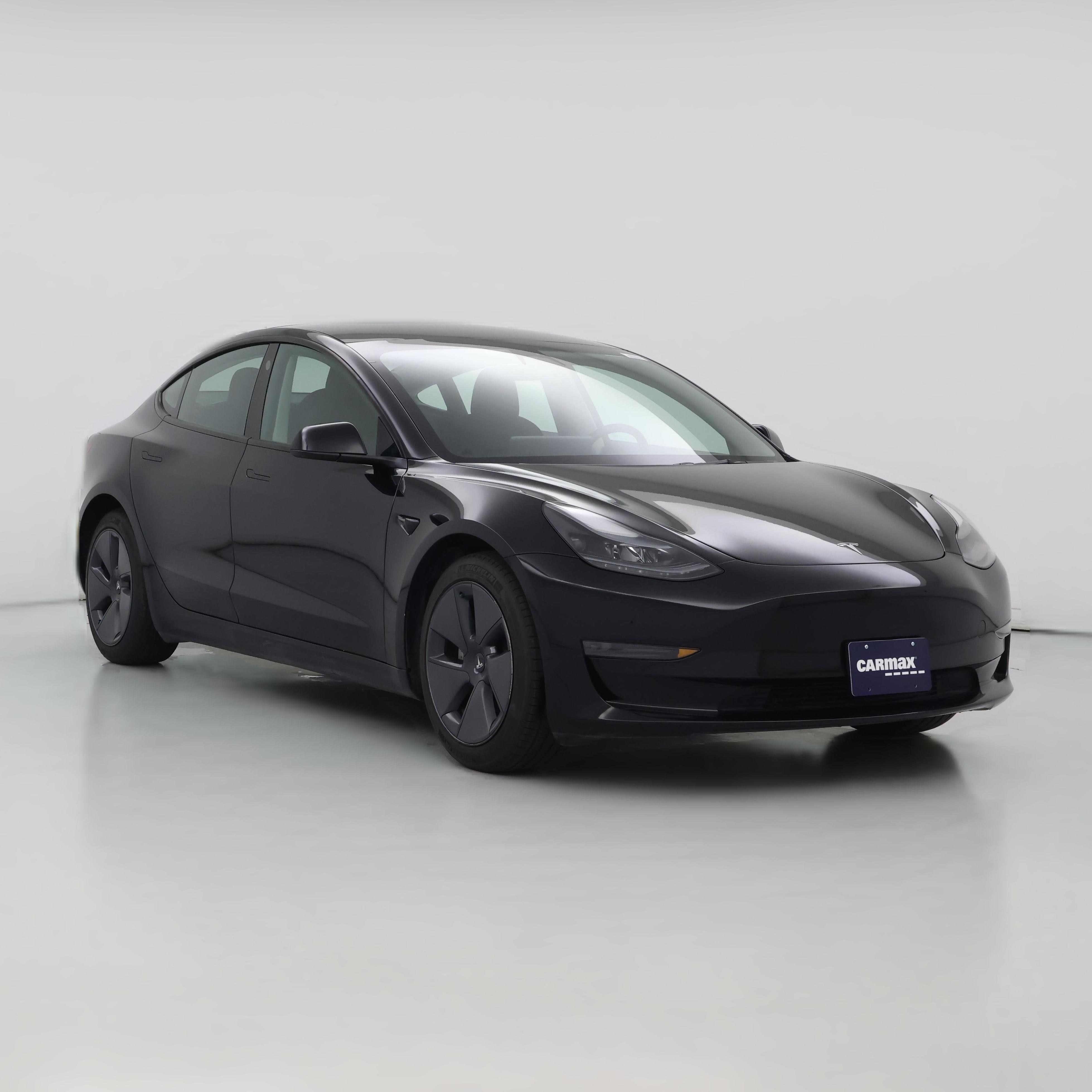 Thumbnail: 2023 Tesla Model 3 - 1