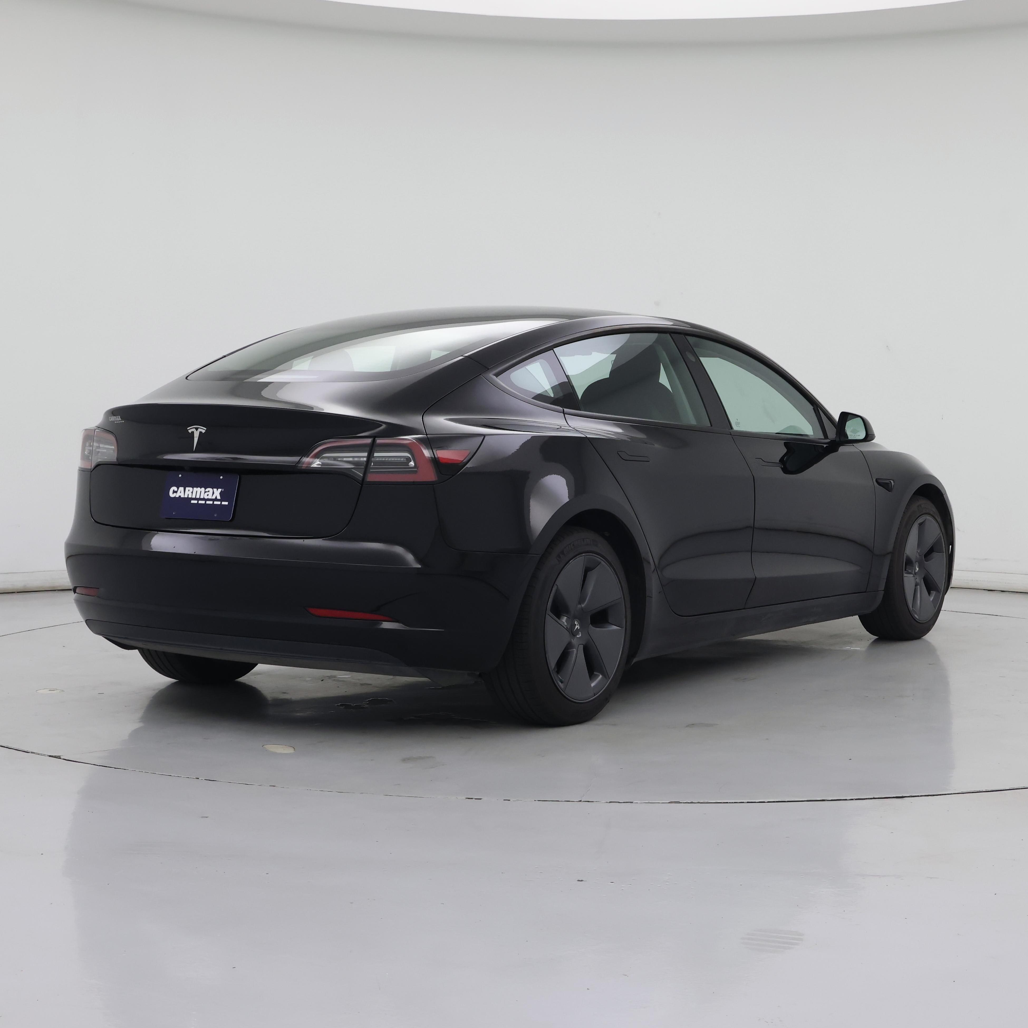 Thumbnail: 2023 Tesla Model 3 - 8
