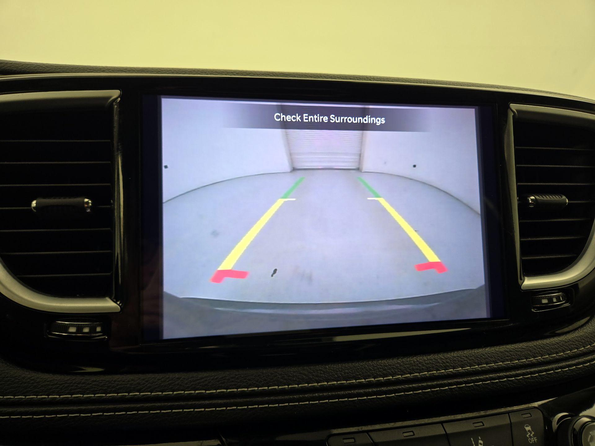 Thumbnail: 2023 Chrysler Pacifica - 15