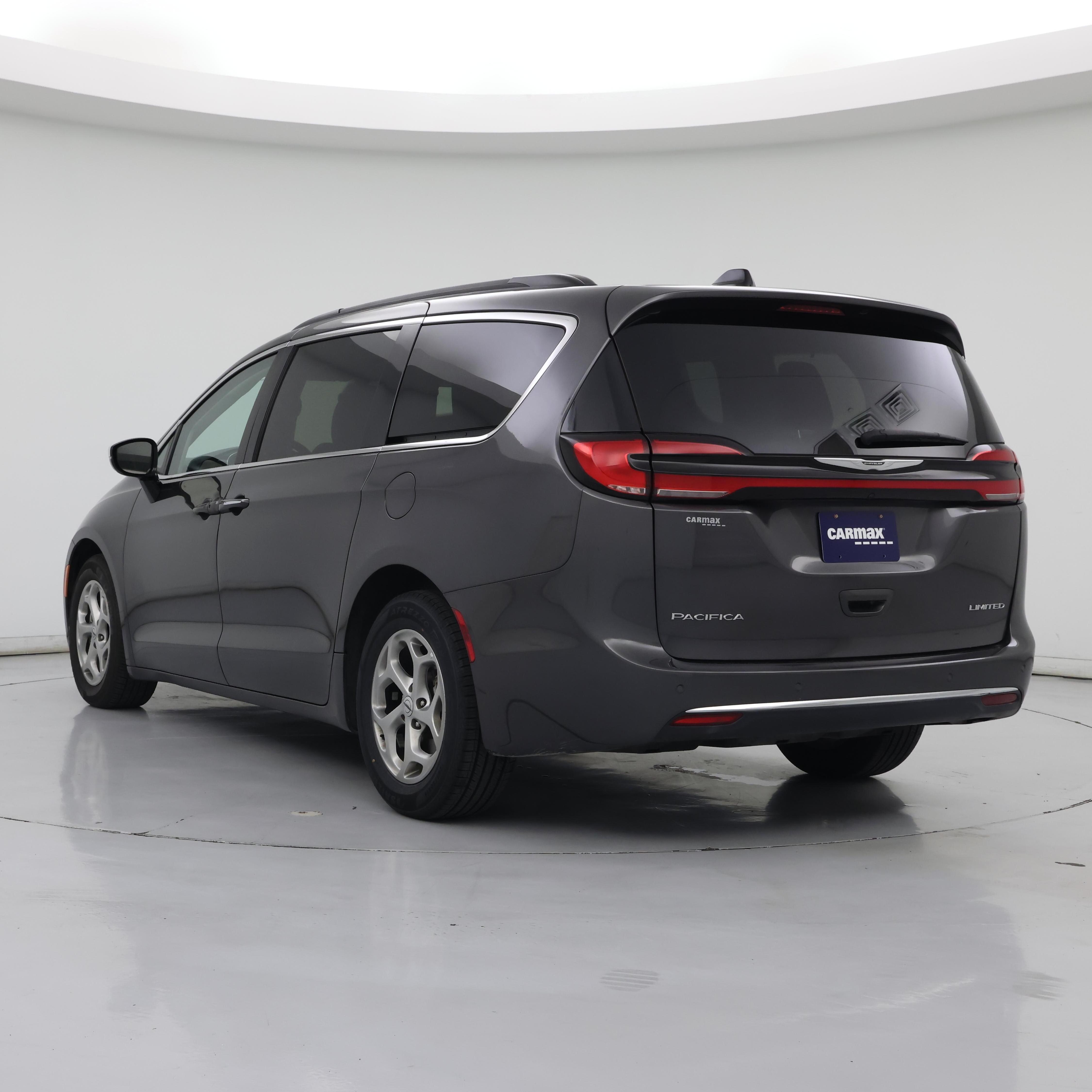 Thumbnail: 2023 Chrysler Pacifica - 2