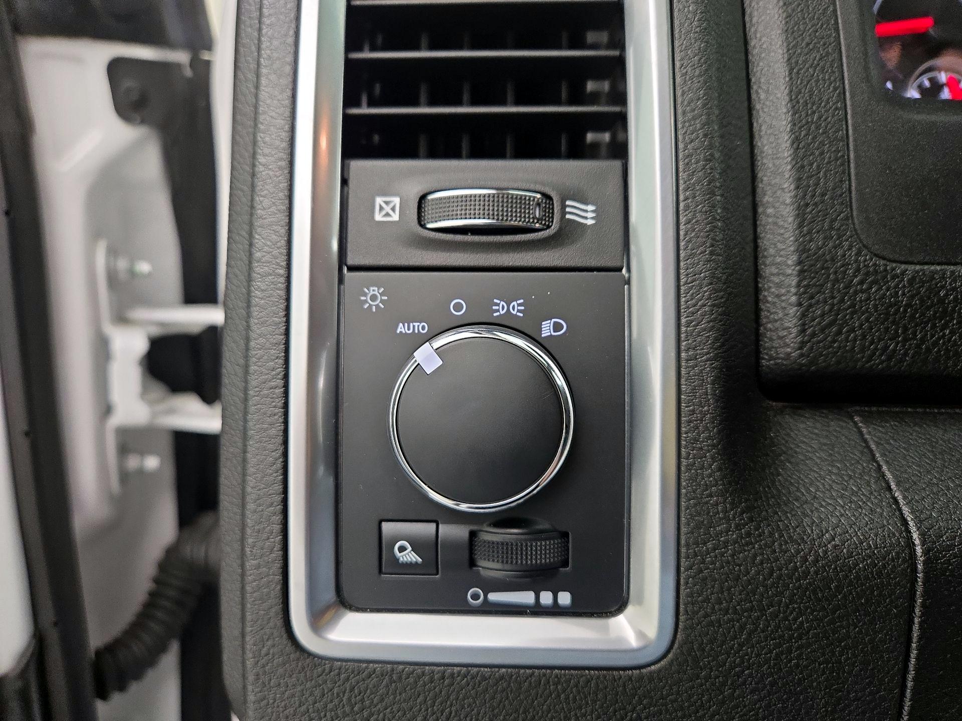 Thumbnail: 2022 RAM 1500 Classic - 13