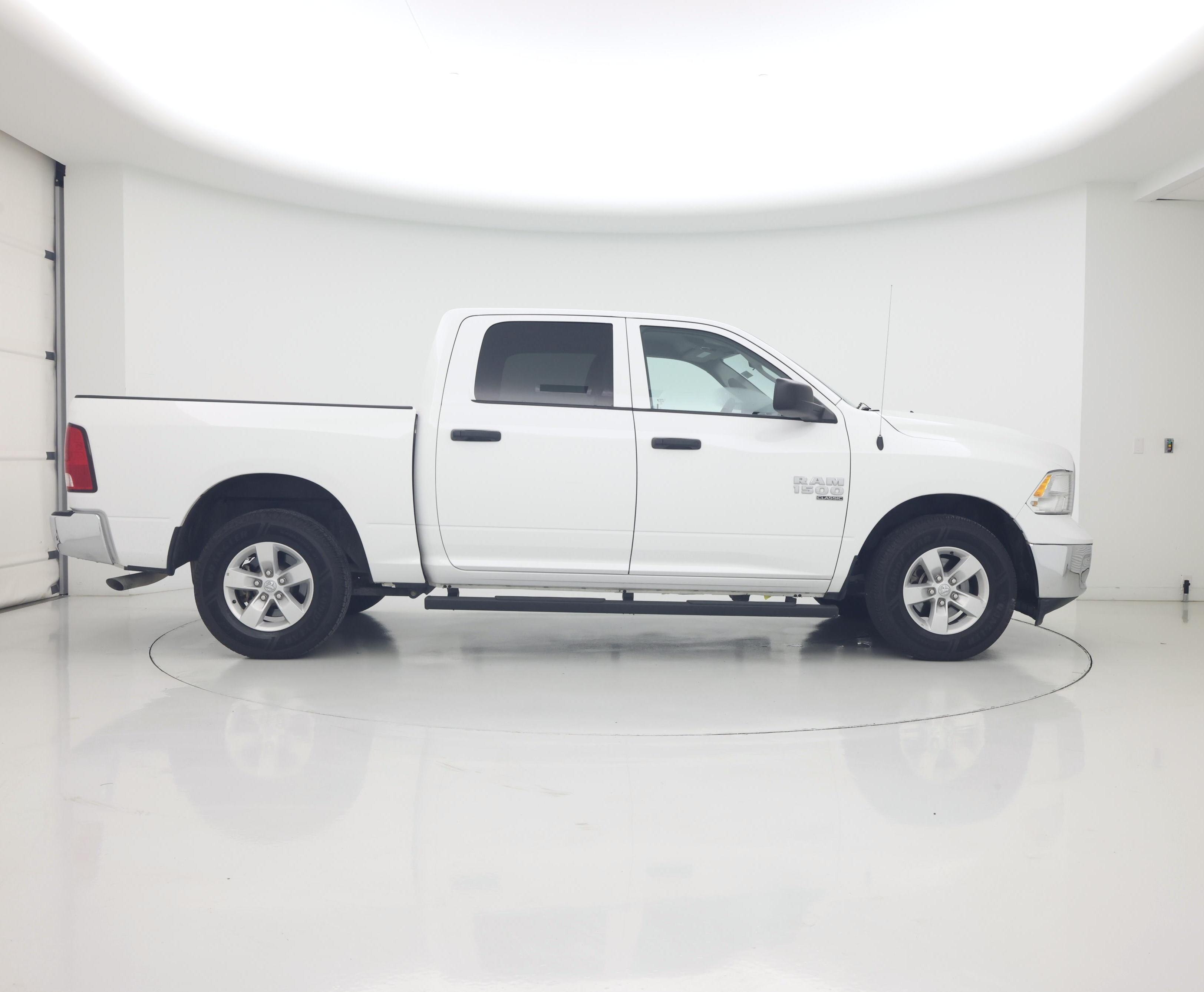 Thumbnail: 2022 RAM 1500 Classic - 7