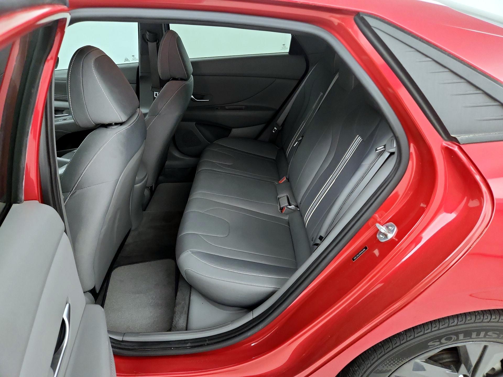 Thumbnail: 2022 Hyundai Elantra - 19