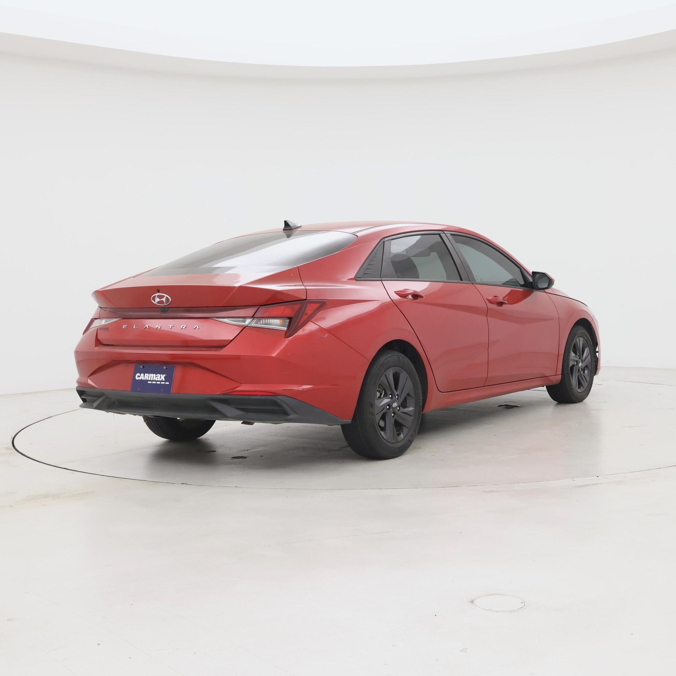 Thumbnail: 2022 Hyundai Elantra - 8