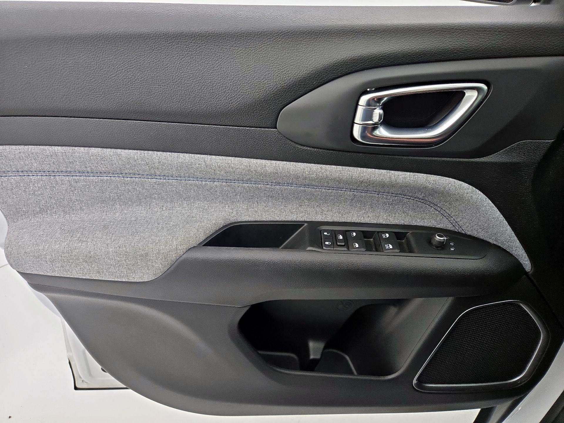 Thumbnail: 2022 Jeep Compass - 12