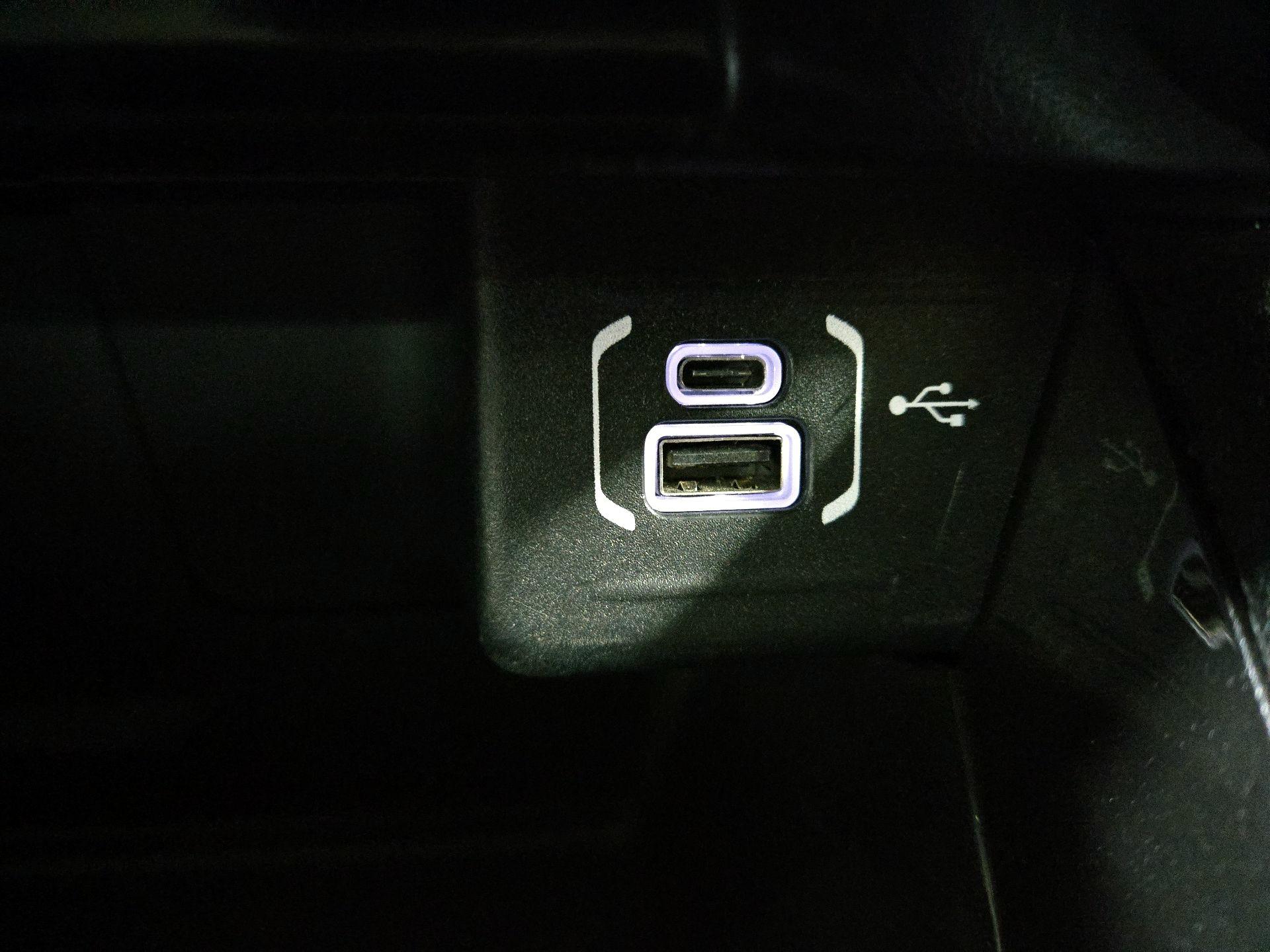 Thumbnail: 2022 Jeep Compass - 17