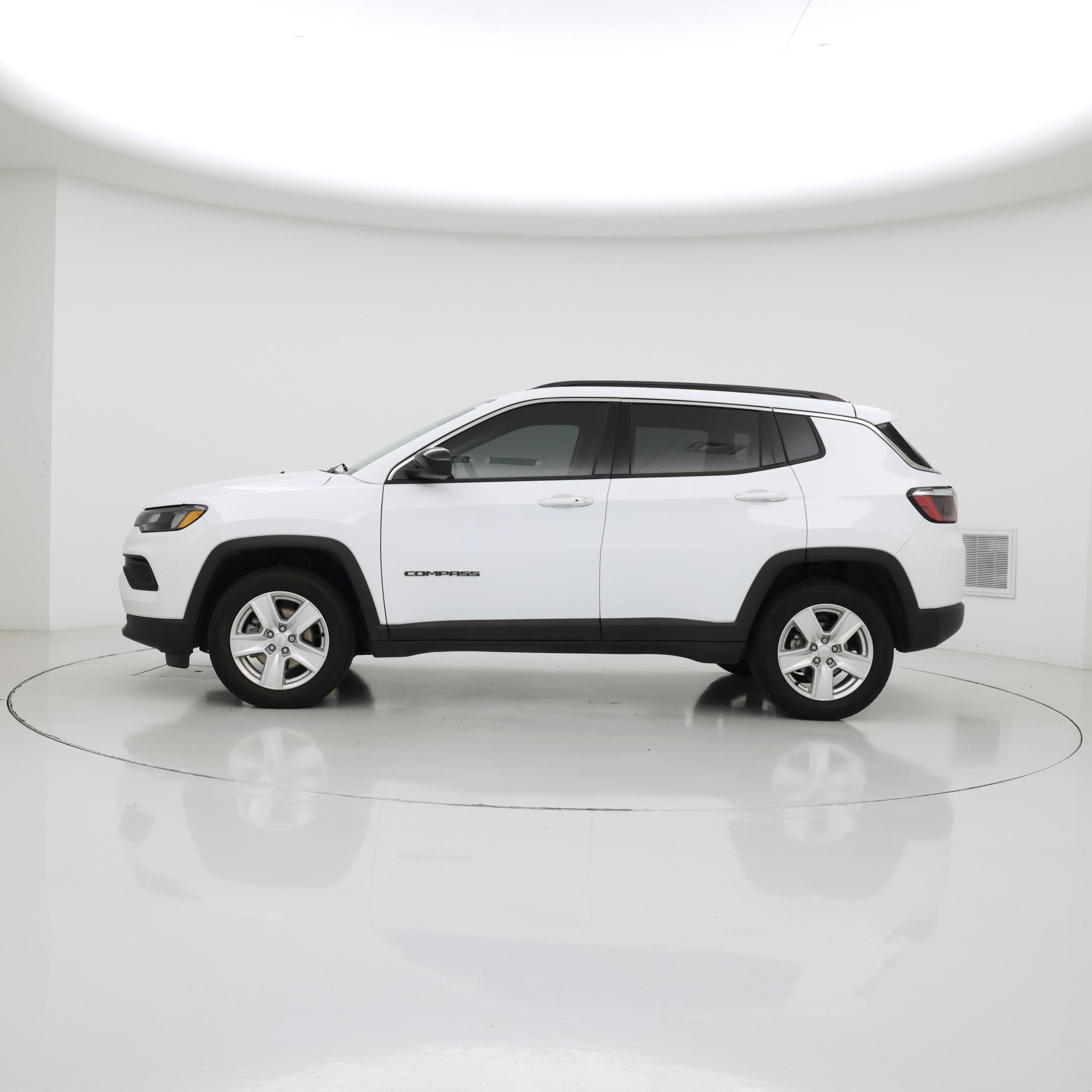Thumbnail: 2022 Jeep Compass - 3