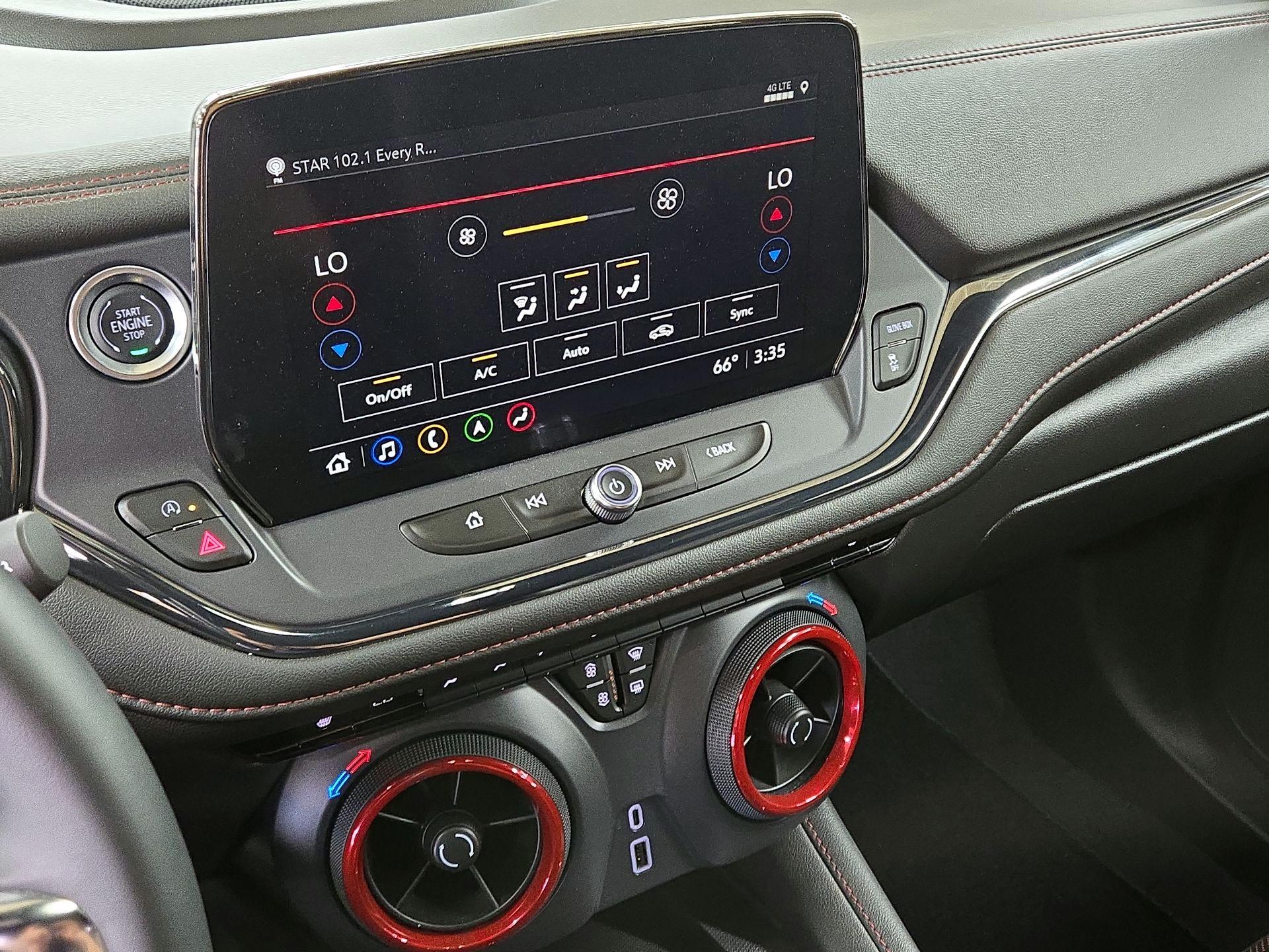 Thumbnail: 2025 Chevrolet Blazer - 17