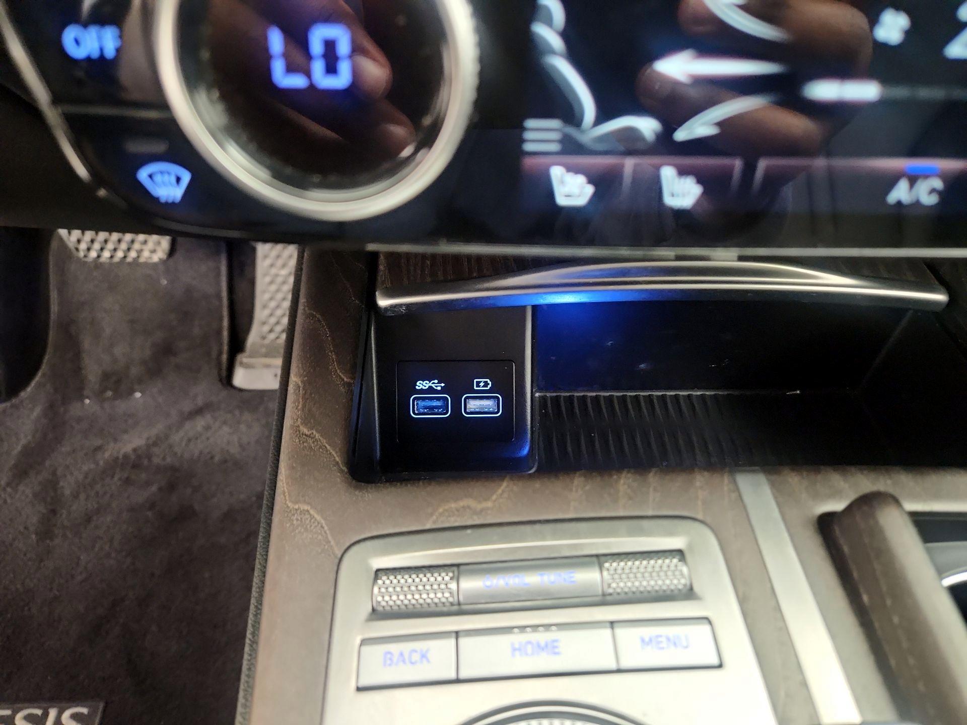 Thumbnail: 2021 Genesis G80 - 17