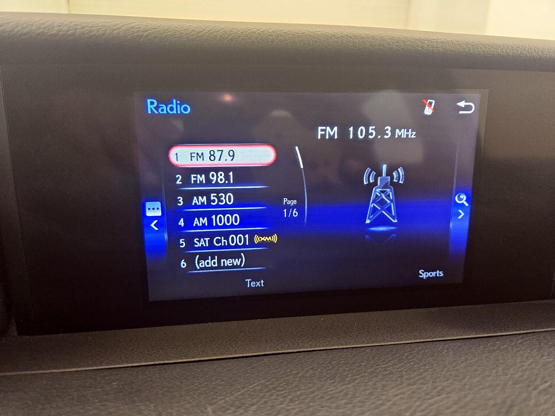 Thumbnail: 2020 Lexus IS - 15