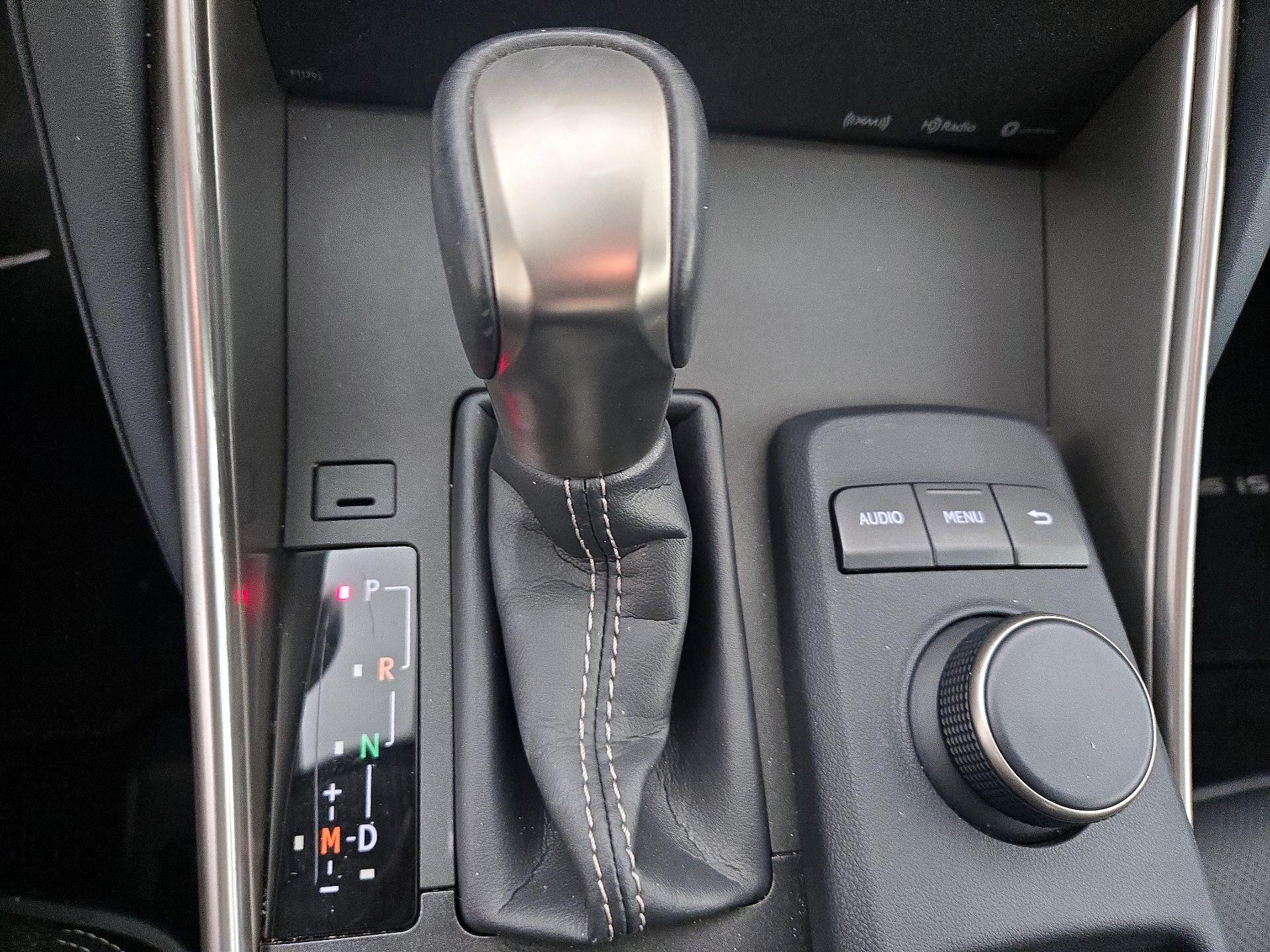 Thumbnail: 2020 Lexus IS - 17