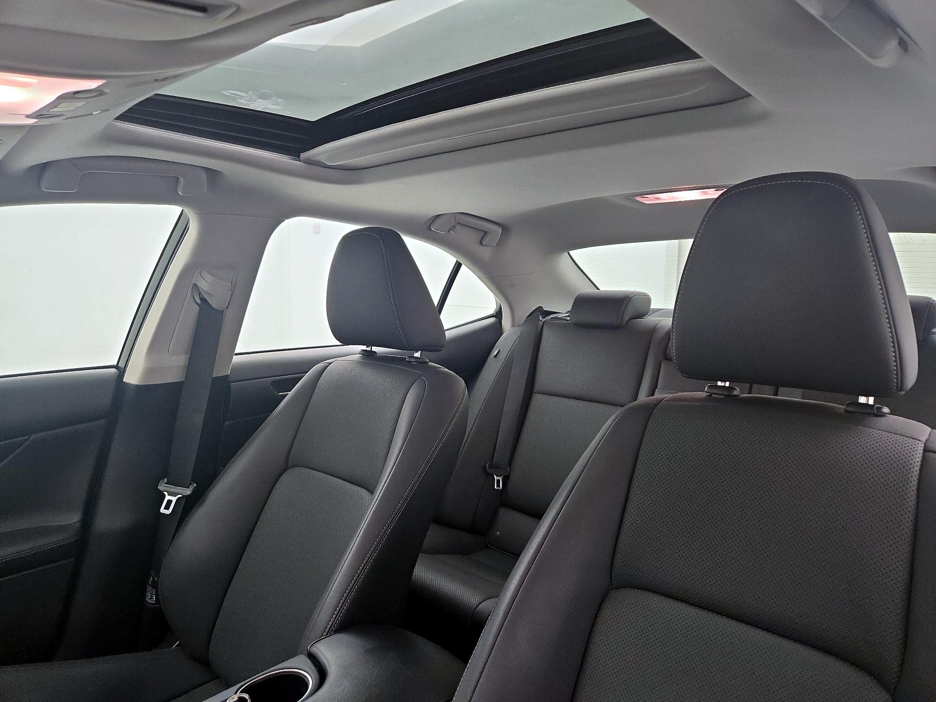 Thumbnail: 2020 Lexus IS - 19