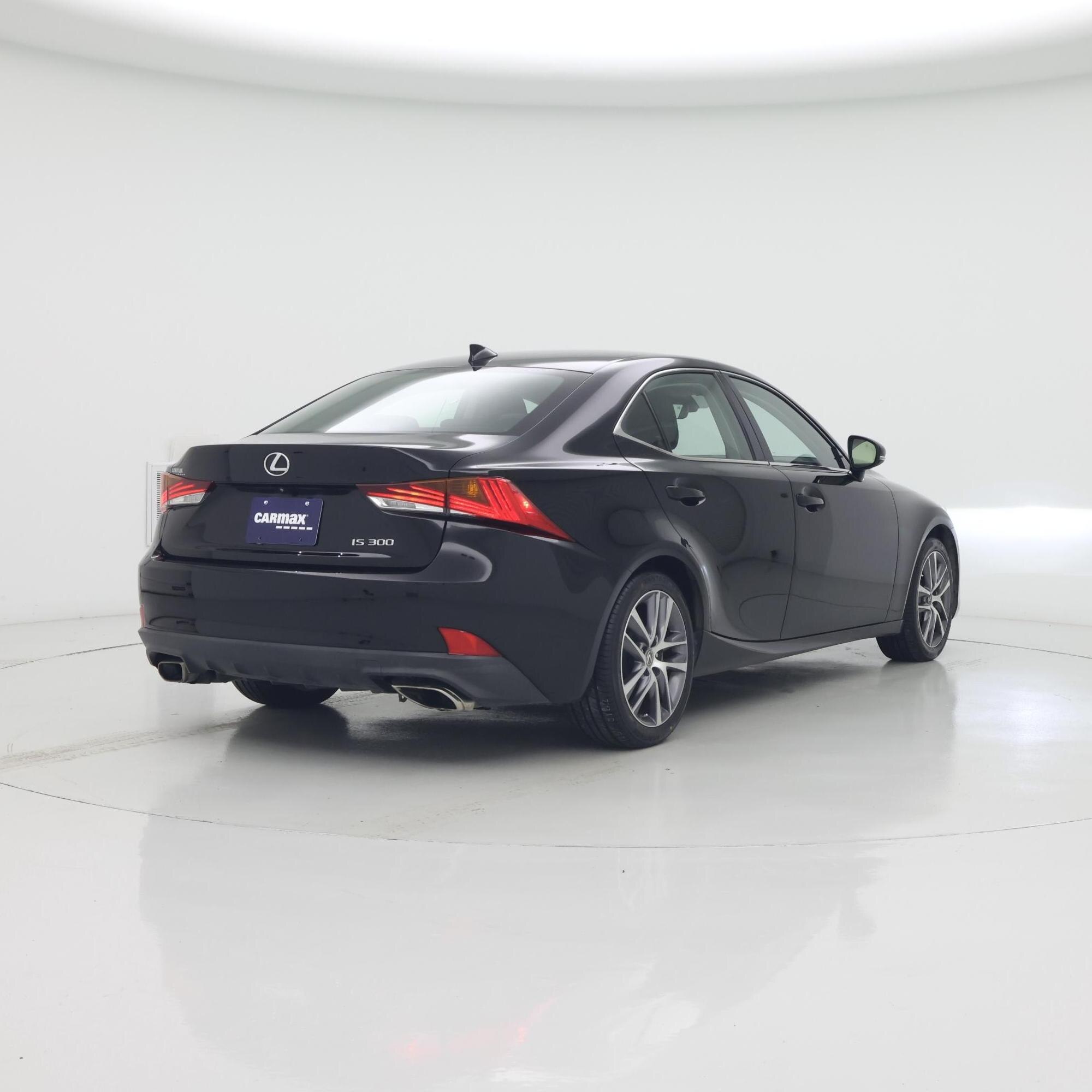 Thumbnail: 2020 Lexus IS - 8