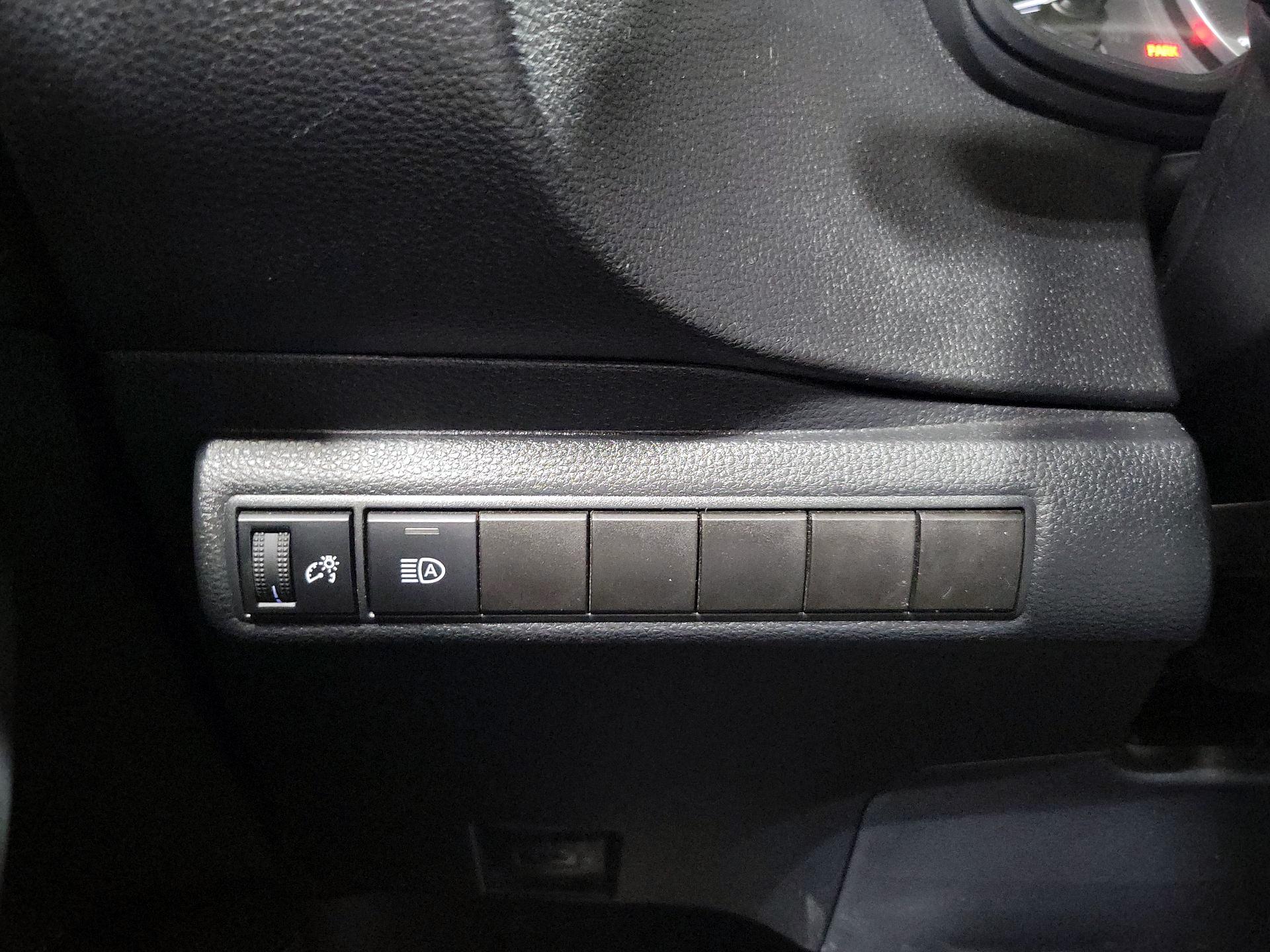 Thumbnail: 2021 Toyota Corolla - 13