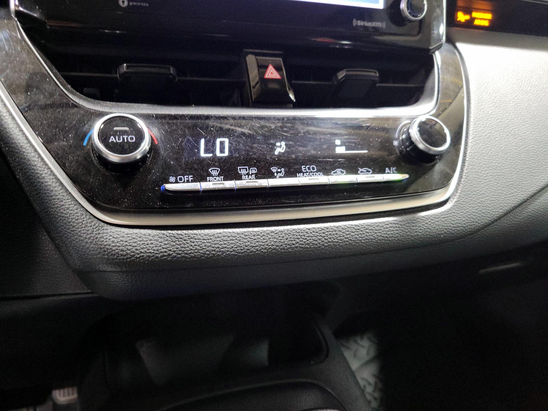 Thumbnail: 2021 Toyota Corolla - 16