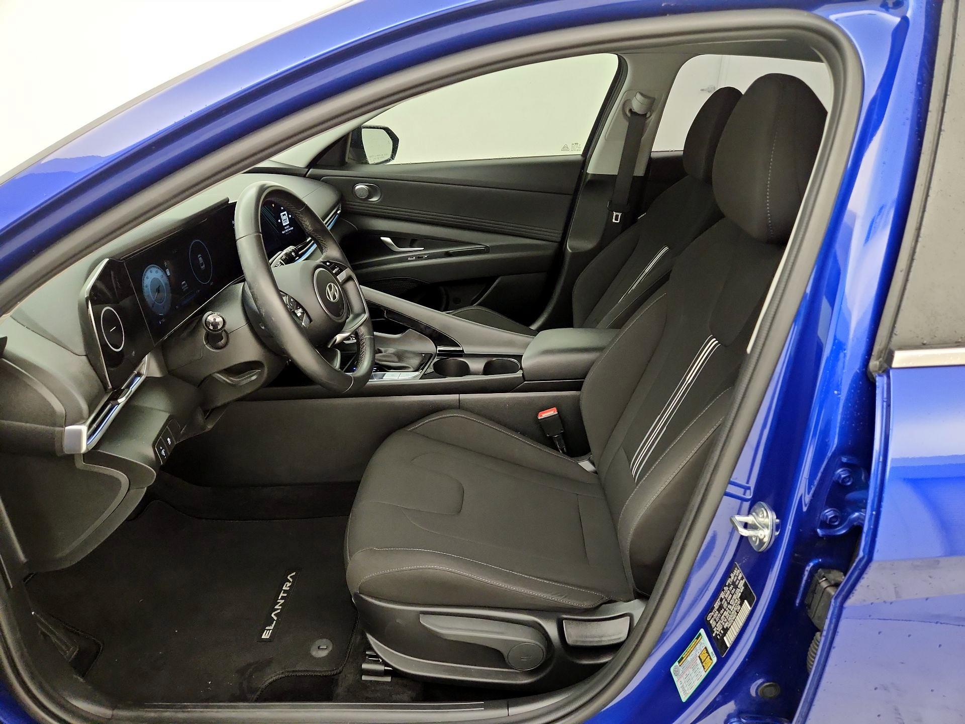 Thumbnail: 2024 Hyundai Elantra - 11