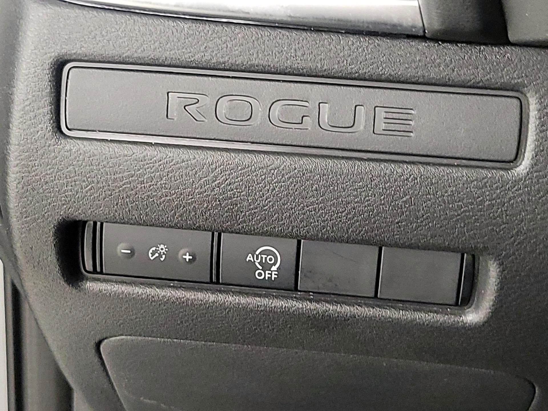 Thumbnail: 2023 Nissan Rogue - 13