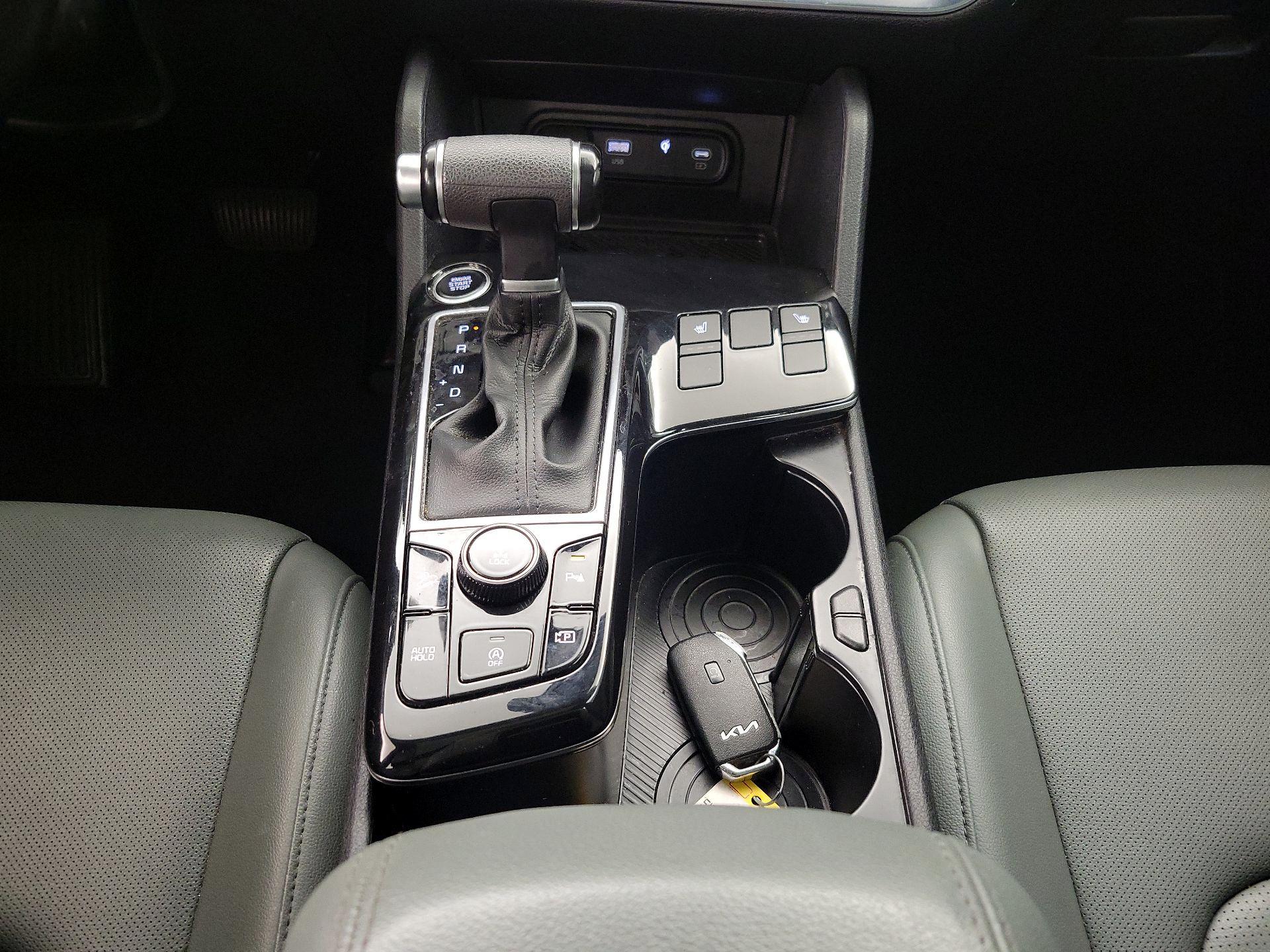 Thumbnail: 2023 Kia Sportage - 18