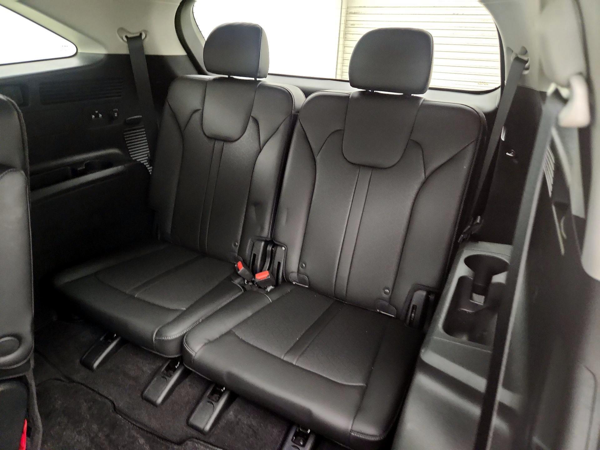 Thumbnail: 2023 Kia Sorento - 20