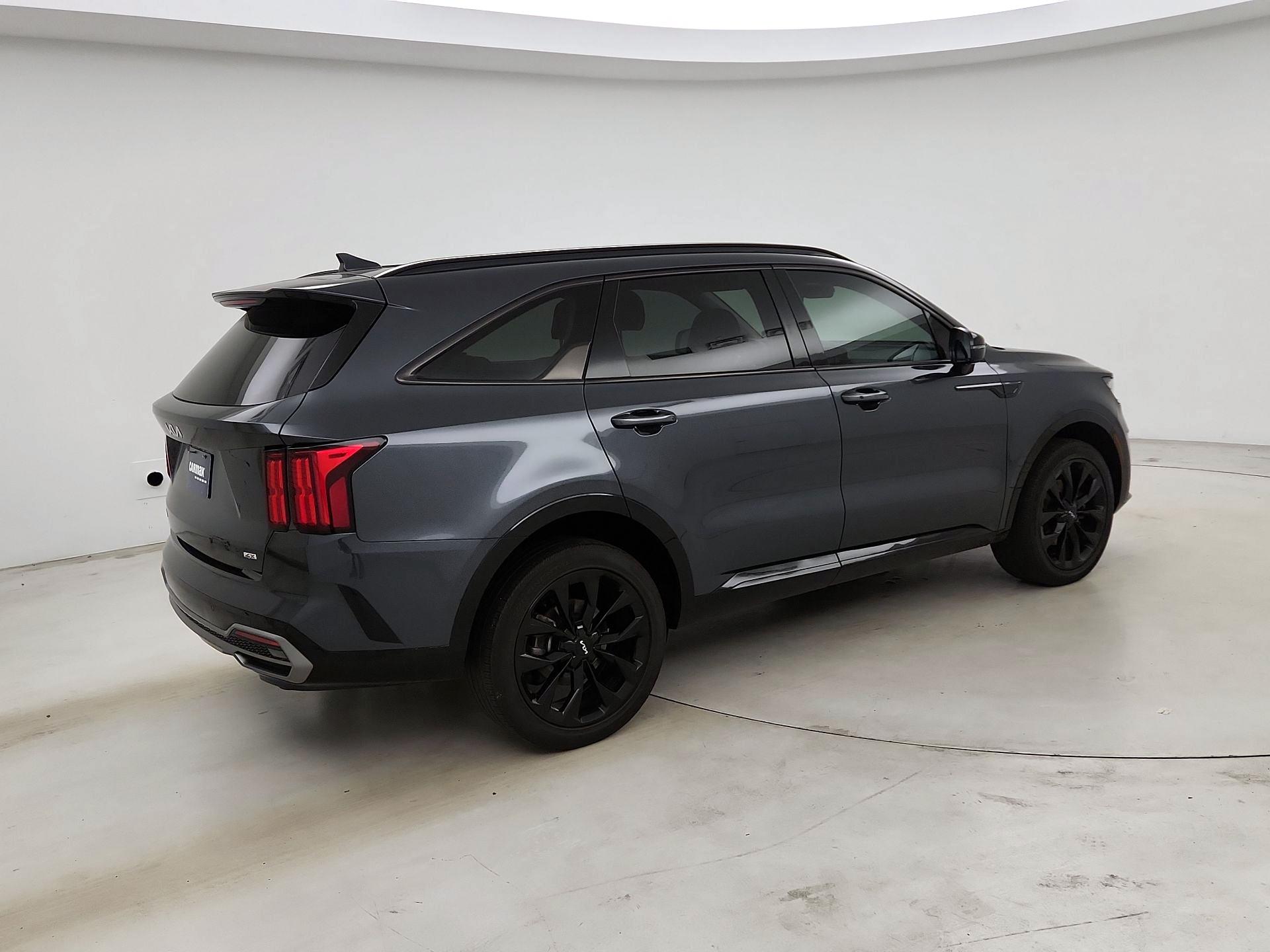 Thumbnail: 2023 Kia Sorento - 5