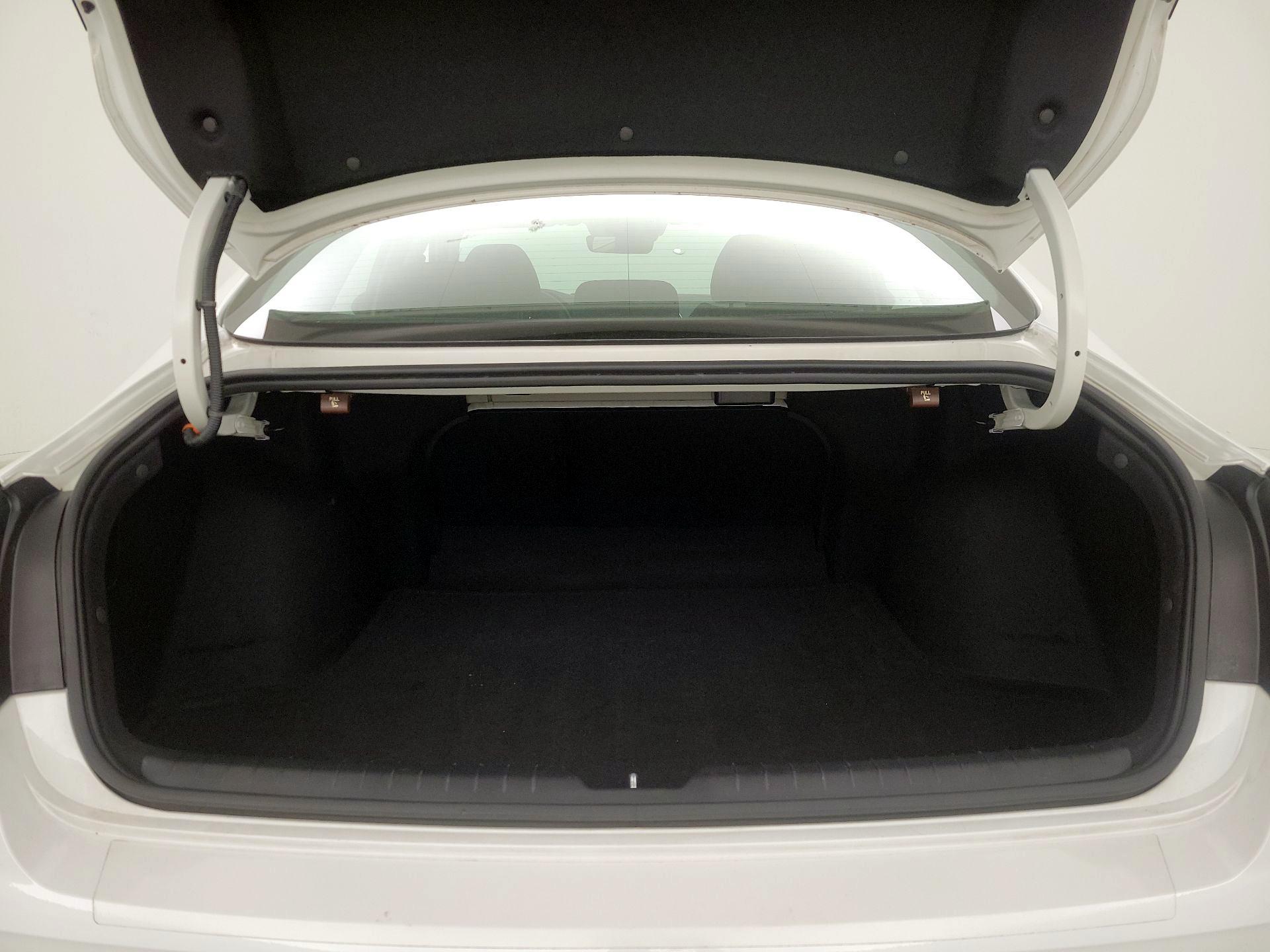 Thumbnail: 2023 Hyundai Sonata - 20