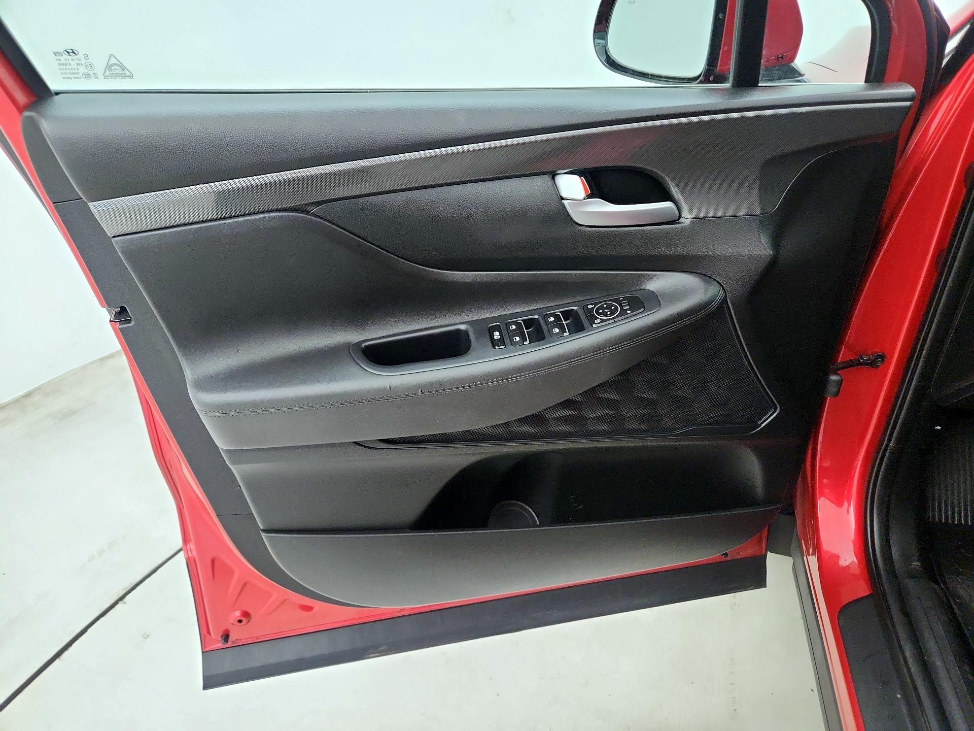 Thumbnail: 2023 Hyundai Santa Fe - 12