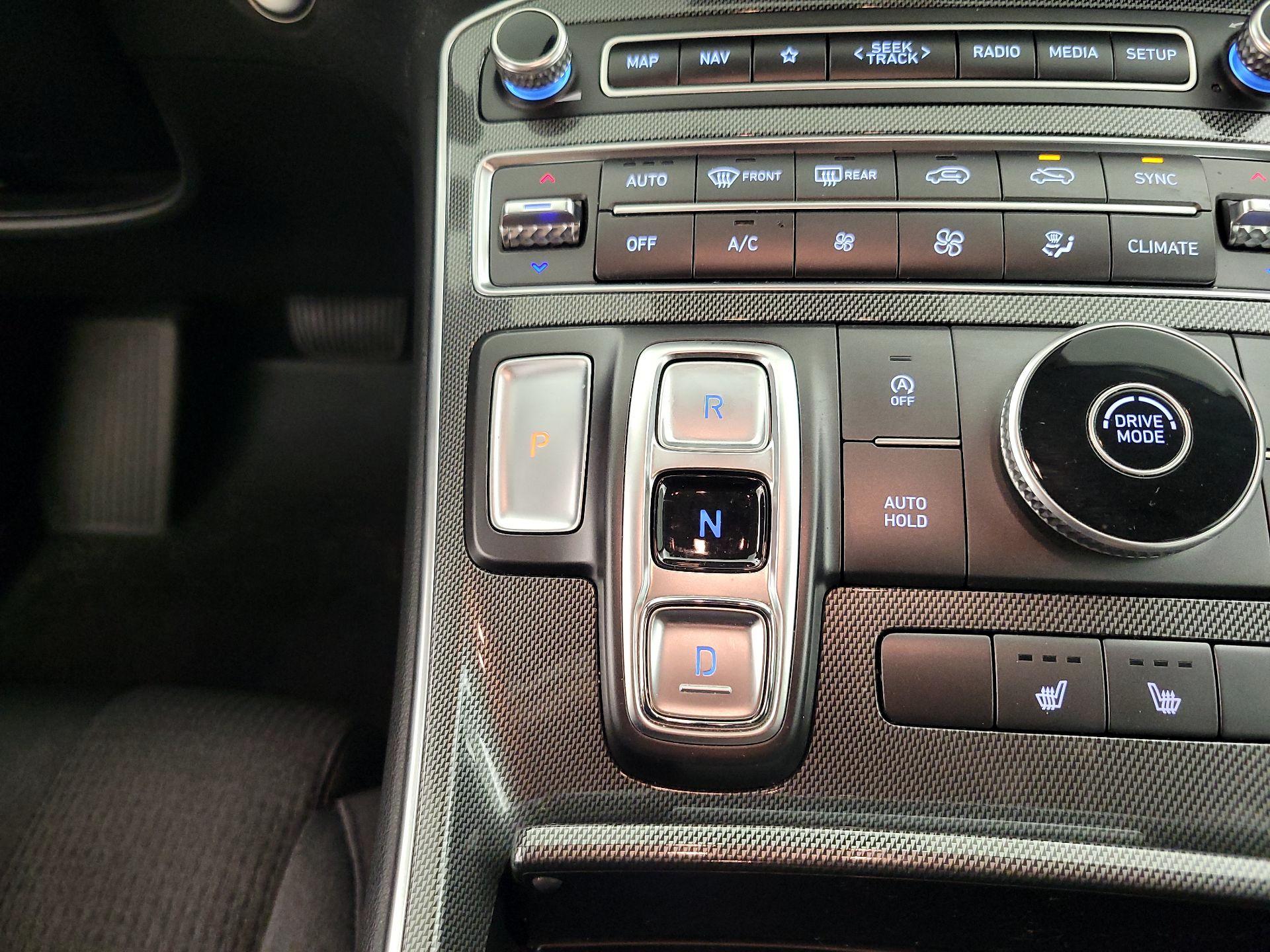 Thumbnail: 2023 Hyundai Santa Fe - 17