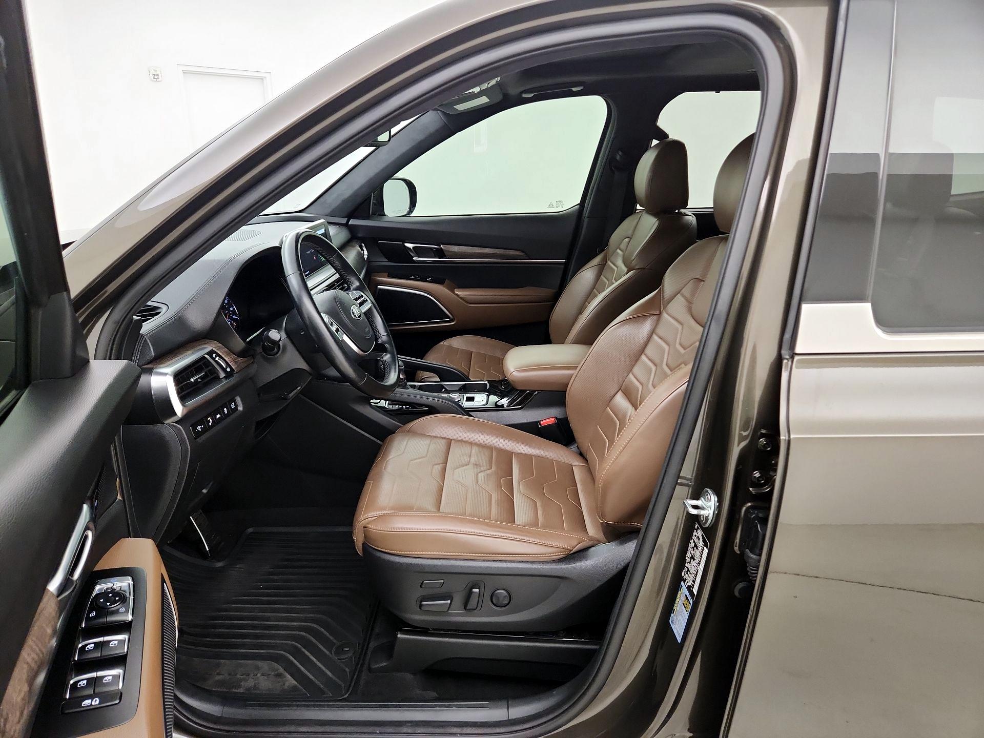 Thumbnail: 2021 Kia Telluride - 11